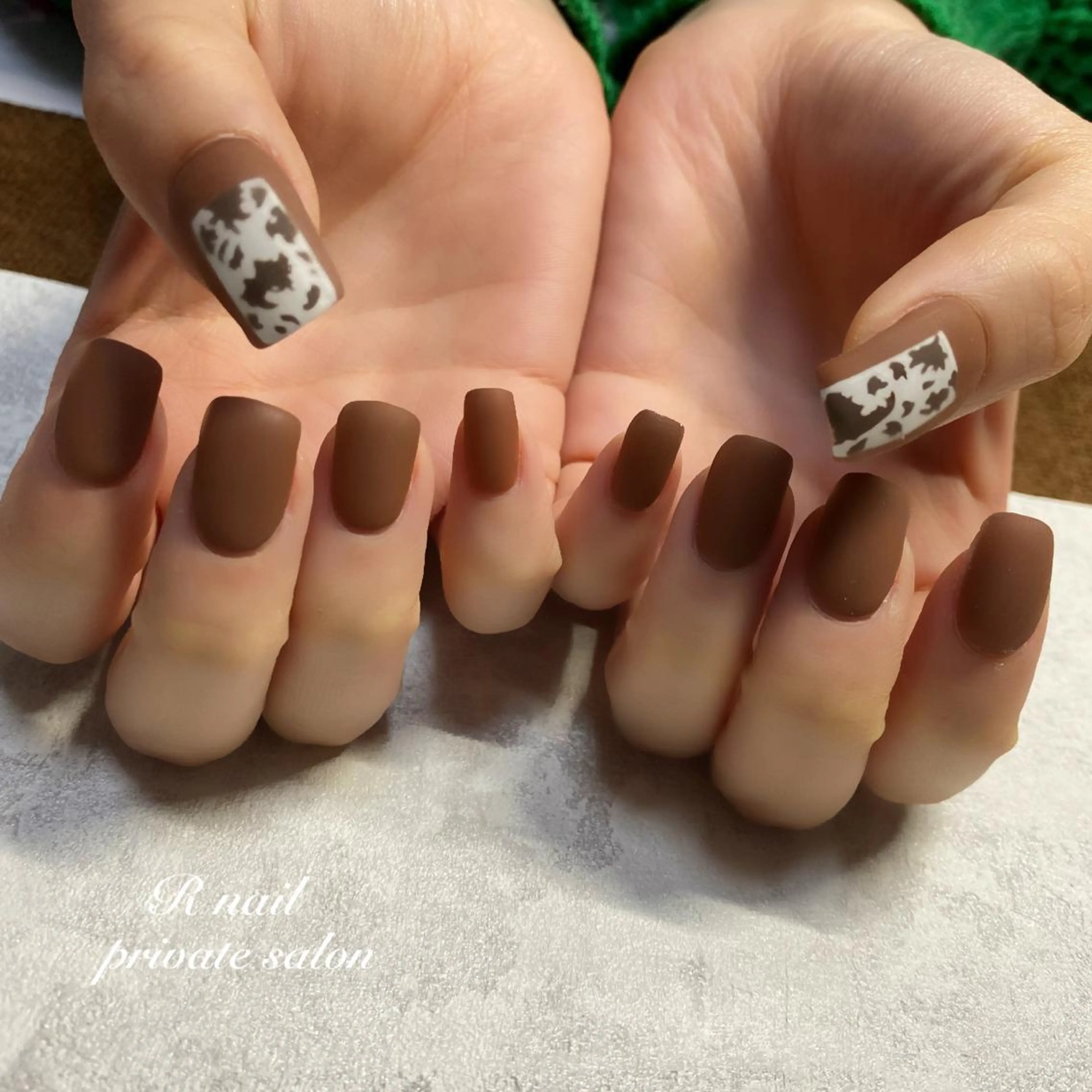 ネイル R nailのネイルデザイン
