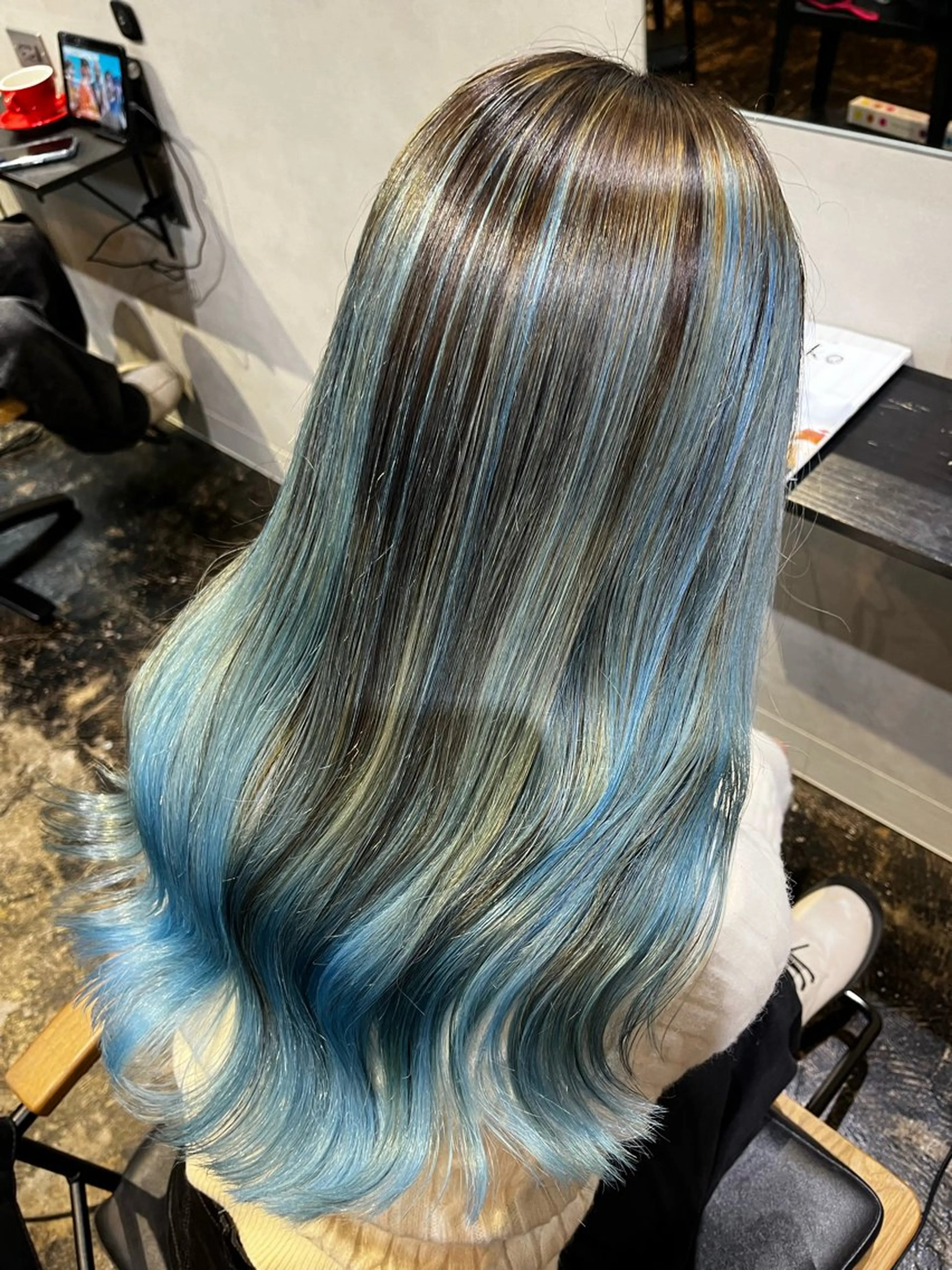 ロング カット ヘアカラー トリートメント ハイトーン/韓国風/ 艶髪/吉祥寺のヘアスタイル