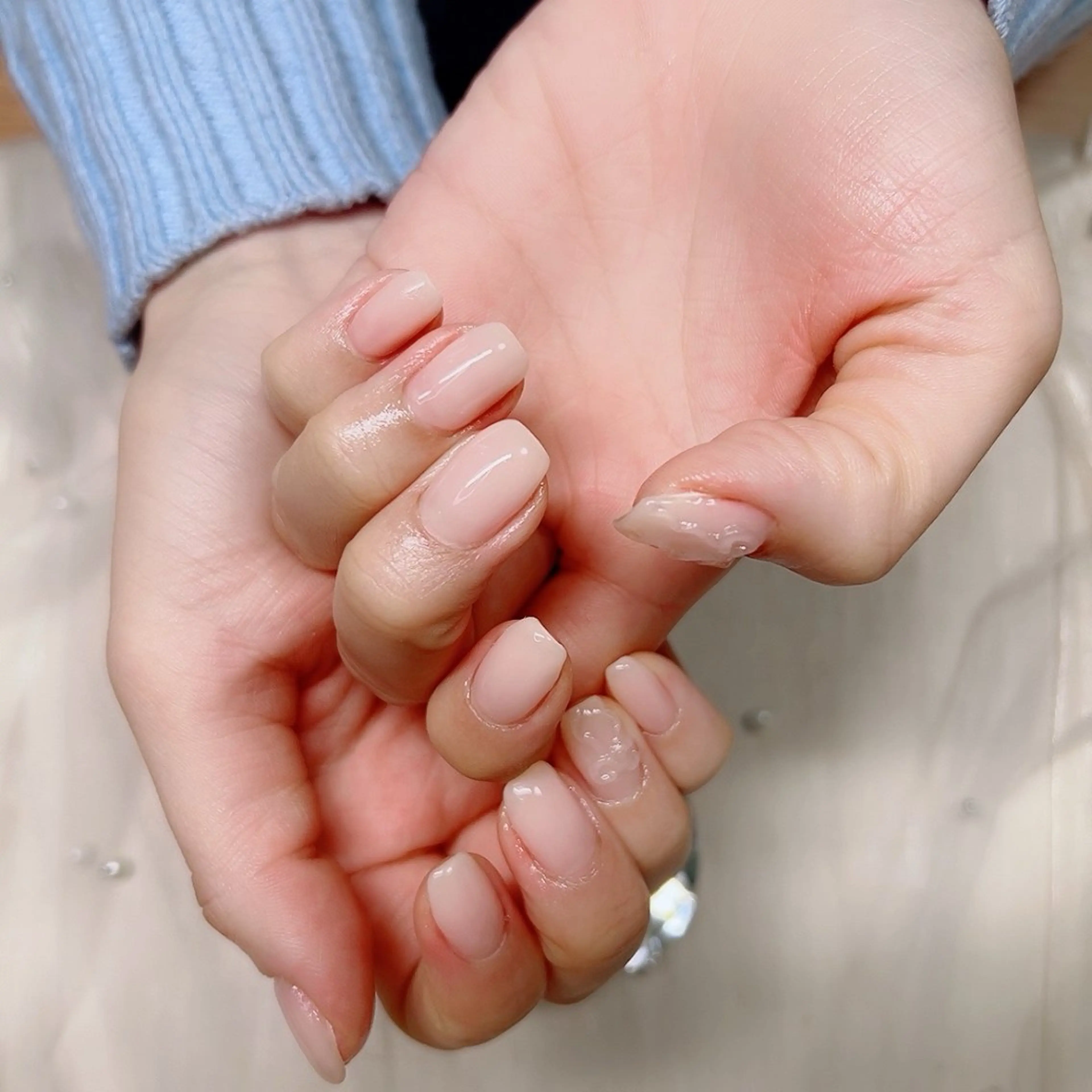 ネイル オフィスネイル リボン バレンタイン ハンドネイル Cute Tips nailのネイルデザイン