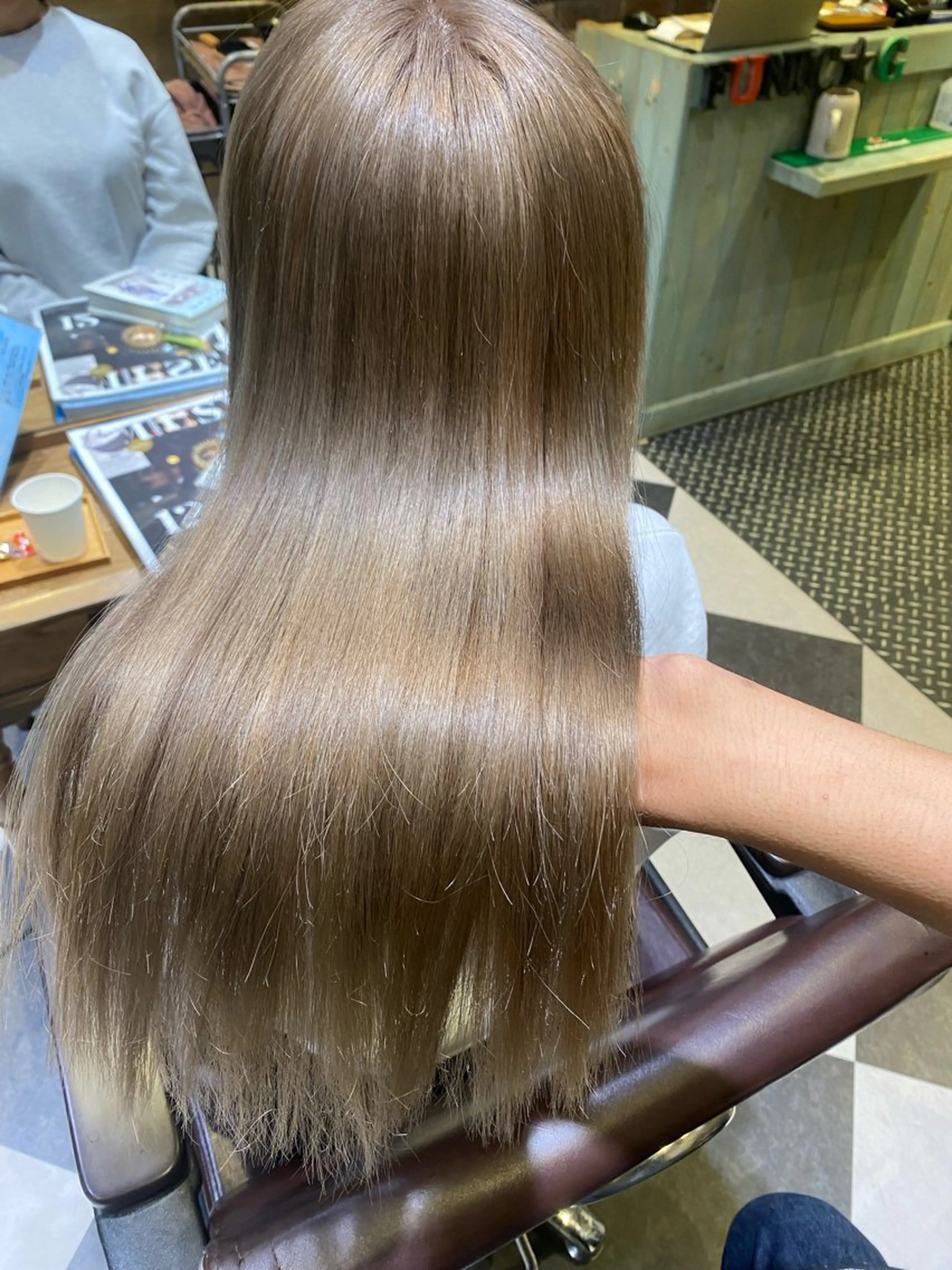 ブリーチダブルカラー＋カット＋プレミアムトリートメント♪上大岡¥32,100の写真