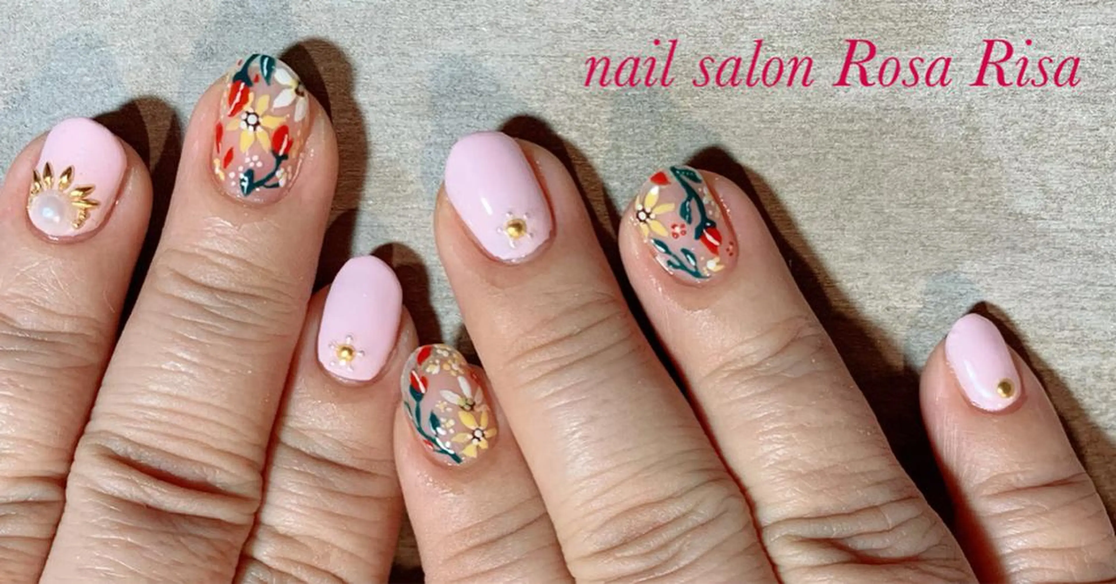 ショート ネイル クリアネイル ハンドネイル ネイルスタジオ シェイクユアハンズのネイルデザイン