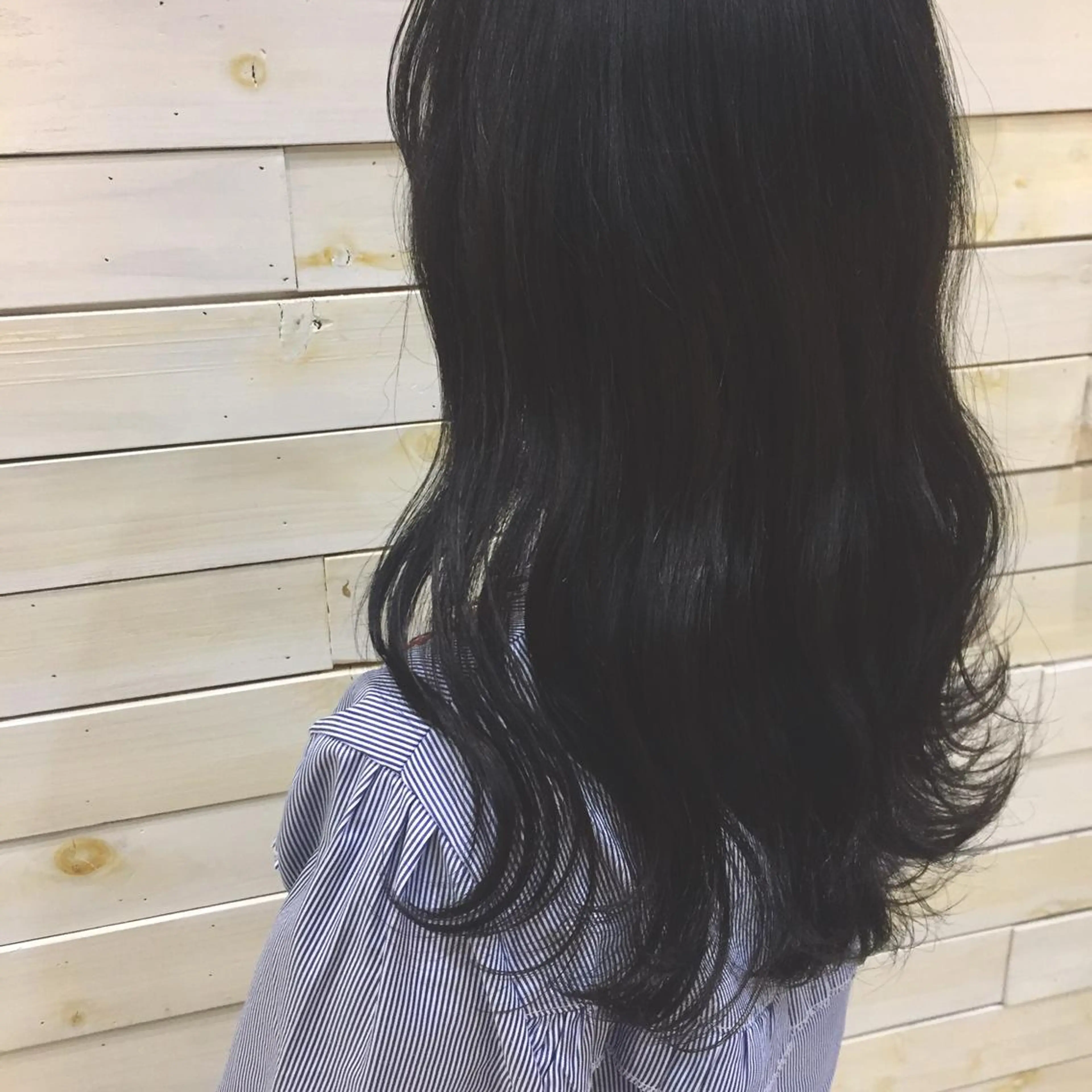 セミロング アッシュ 黒田瀬奈/ボブ まろやかベージュのヘアスタイル