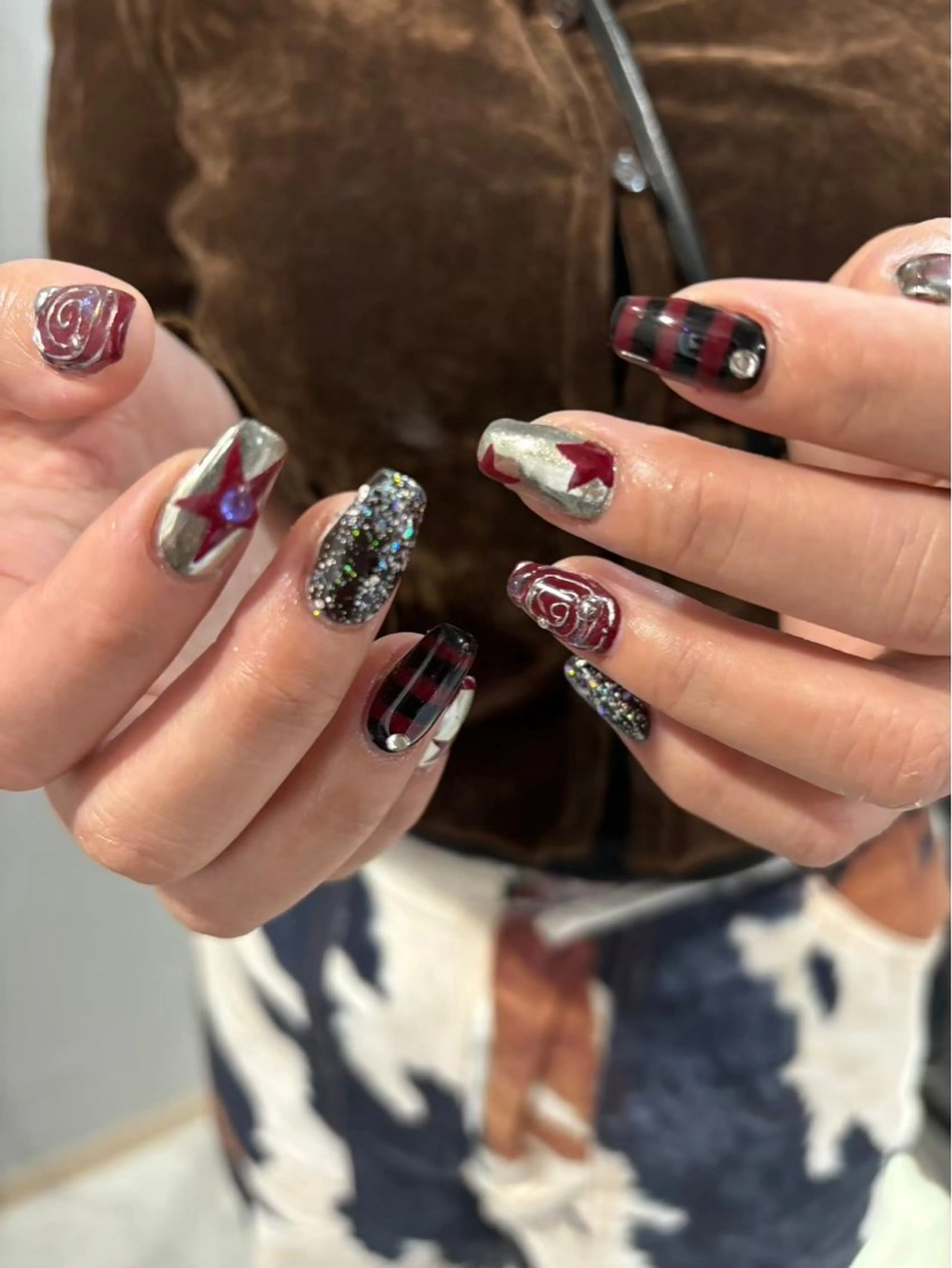 ネイル ハンドネイル フットネイル MITSUKI🪡 海外/個性派/ロングのネイルデザイン