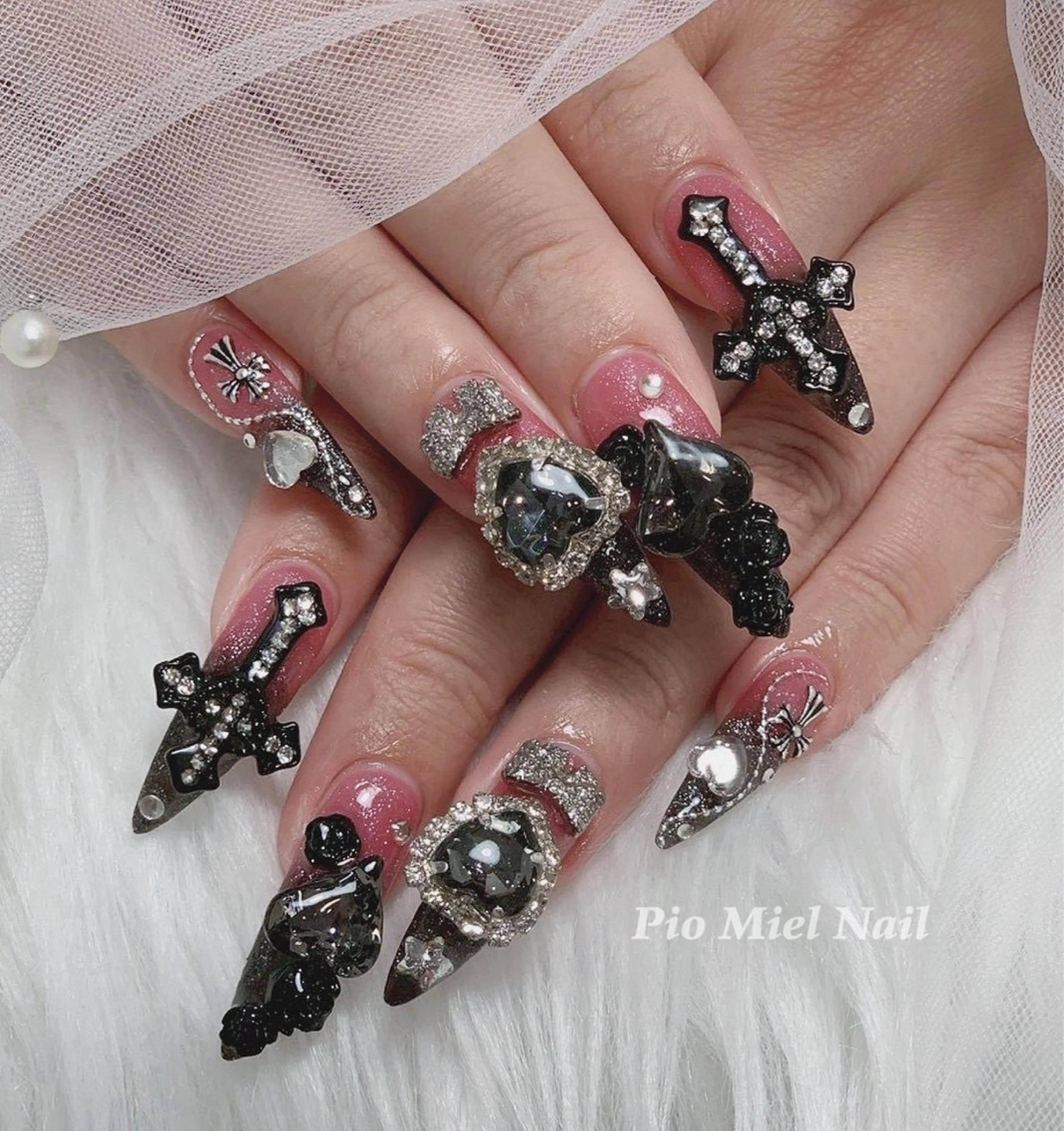 ネイル Pio Mielのネイルデザイン