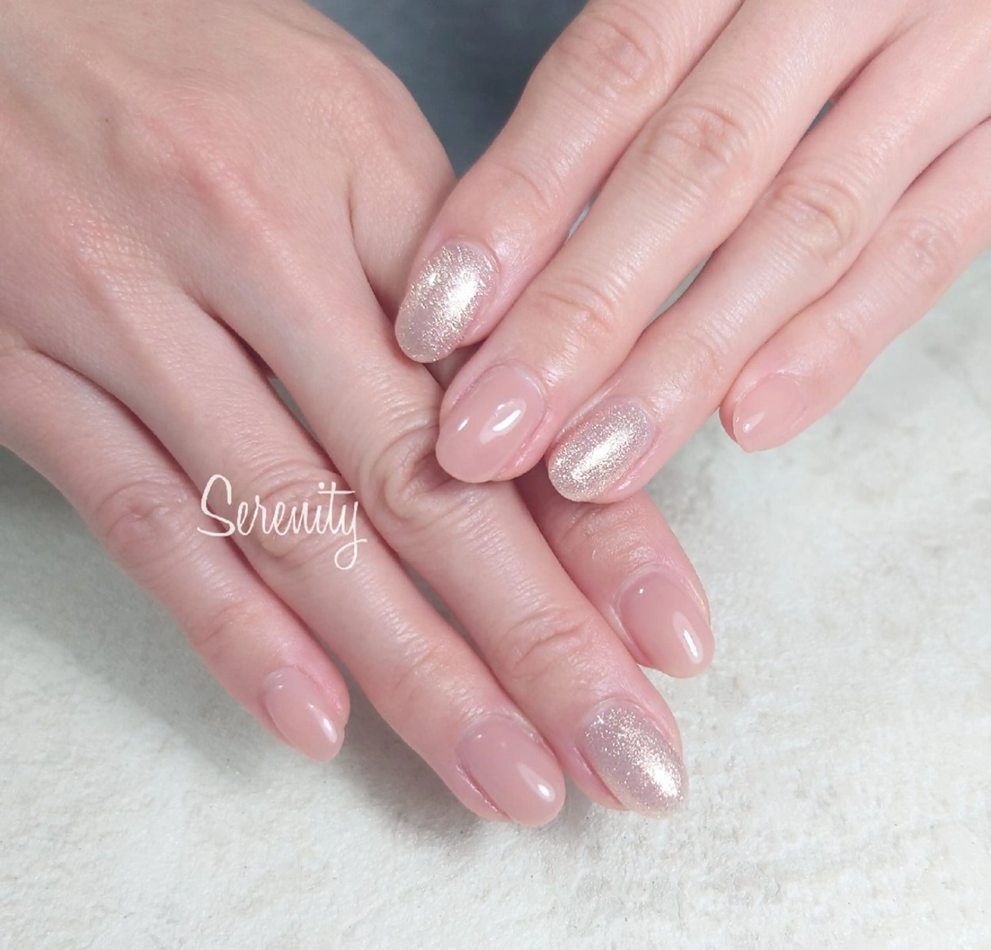 ネイル ラメ(グリッター) ワンカラーネイル ピンク ピンクベージュ nail  serenityのネイルデザイン