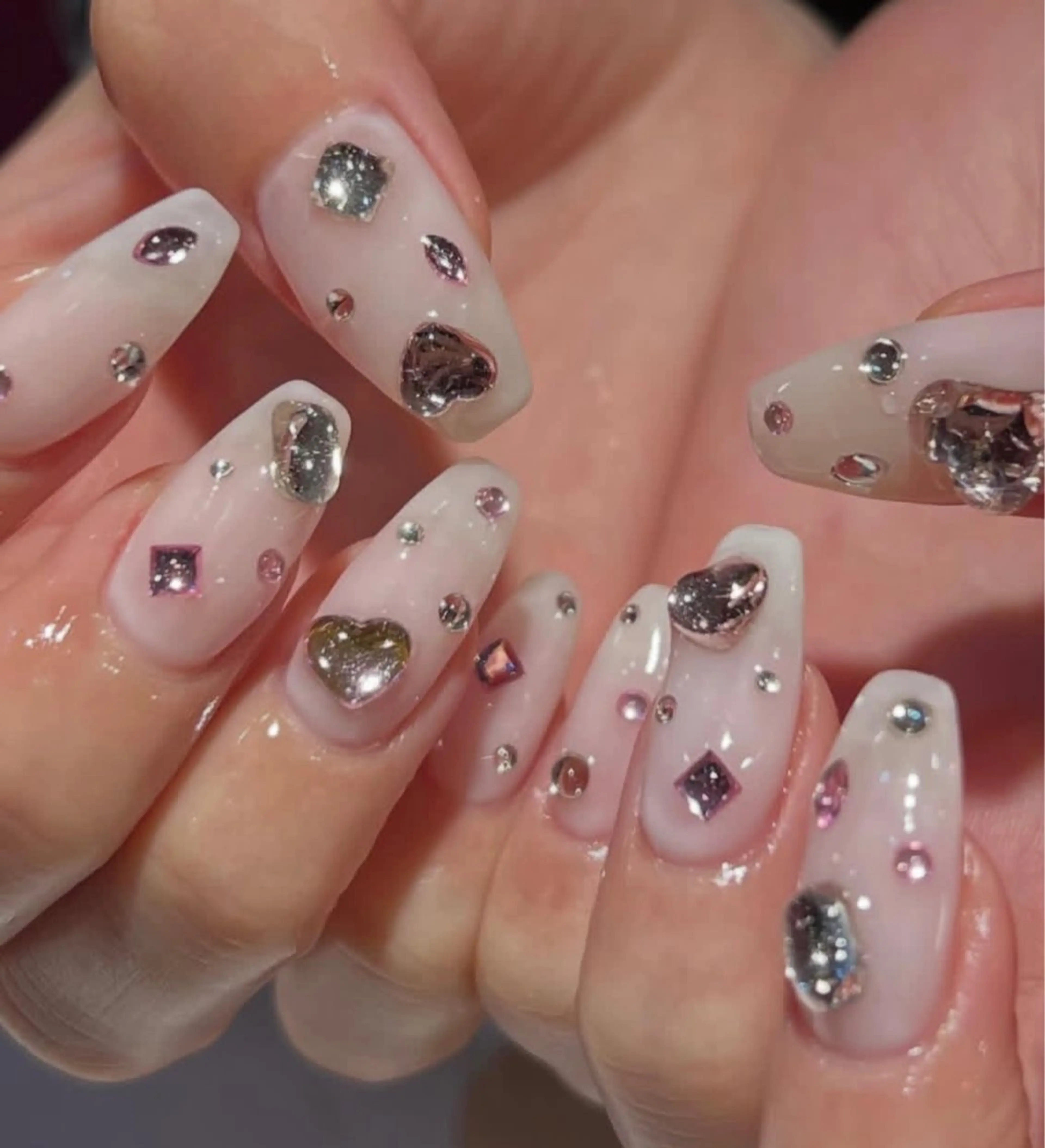 ネイル ジェルネイル パラジェル ネイルチップ ハンドネイル NiJi Nailsのネイルデザイン