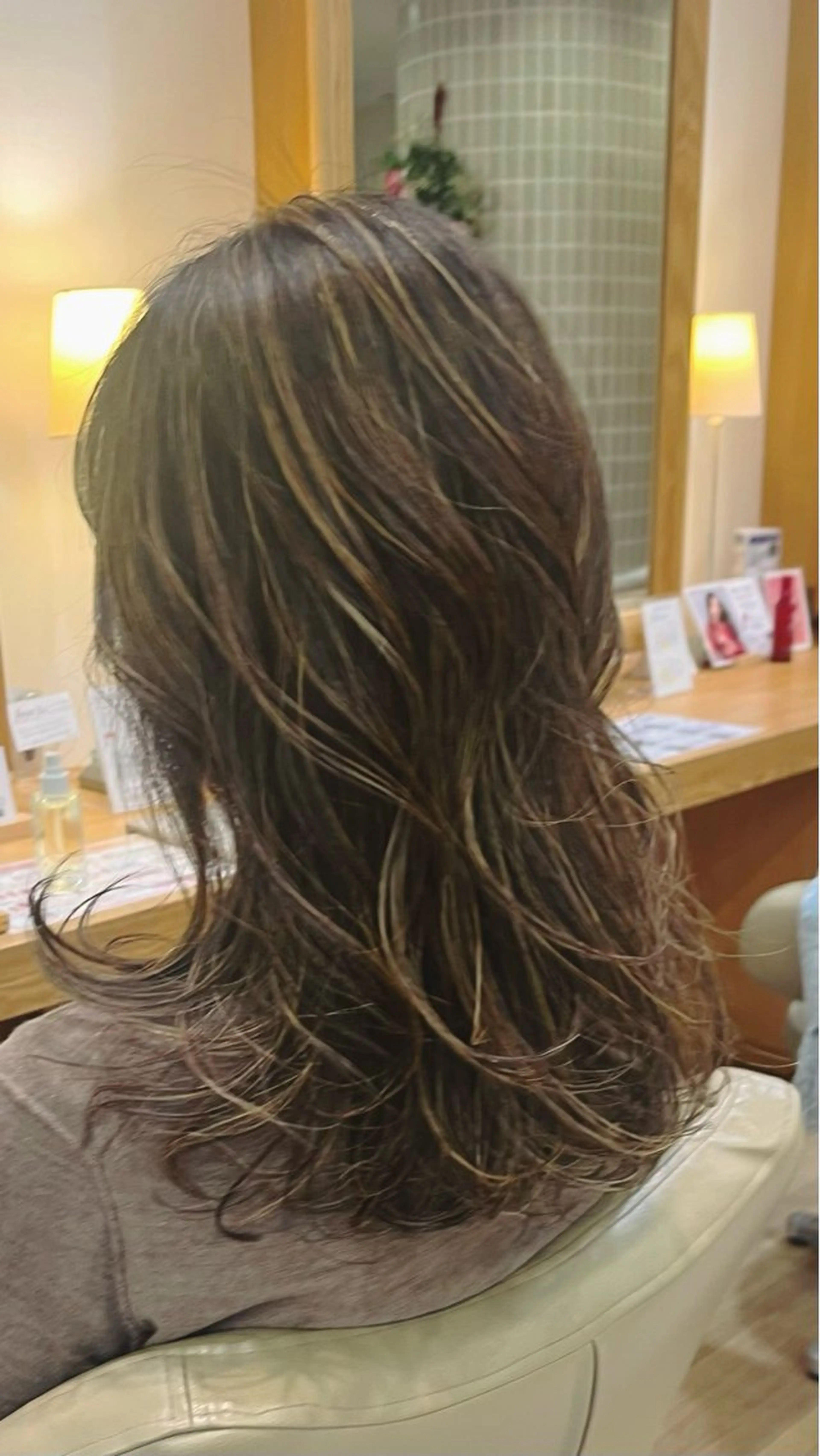 ロング カラー 浅井 理恵のヘアスタイル
