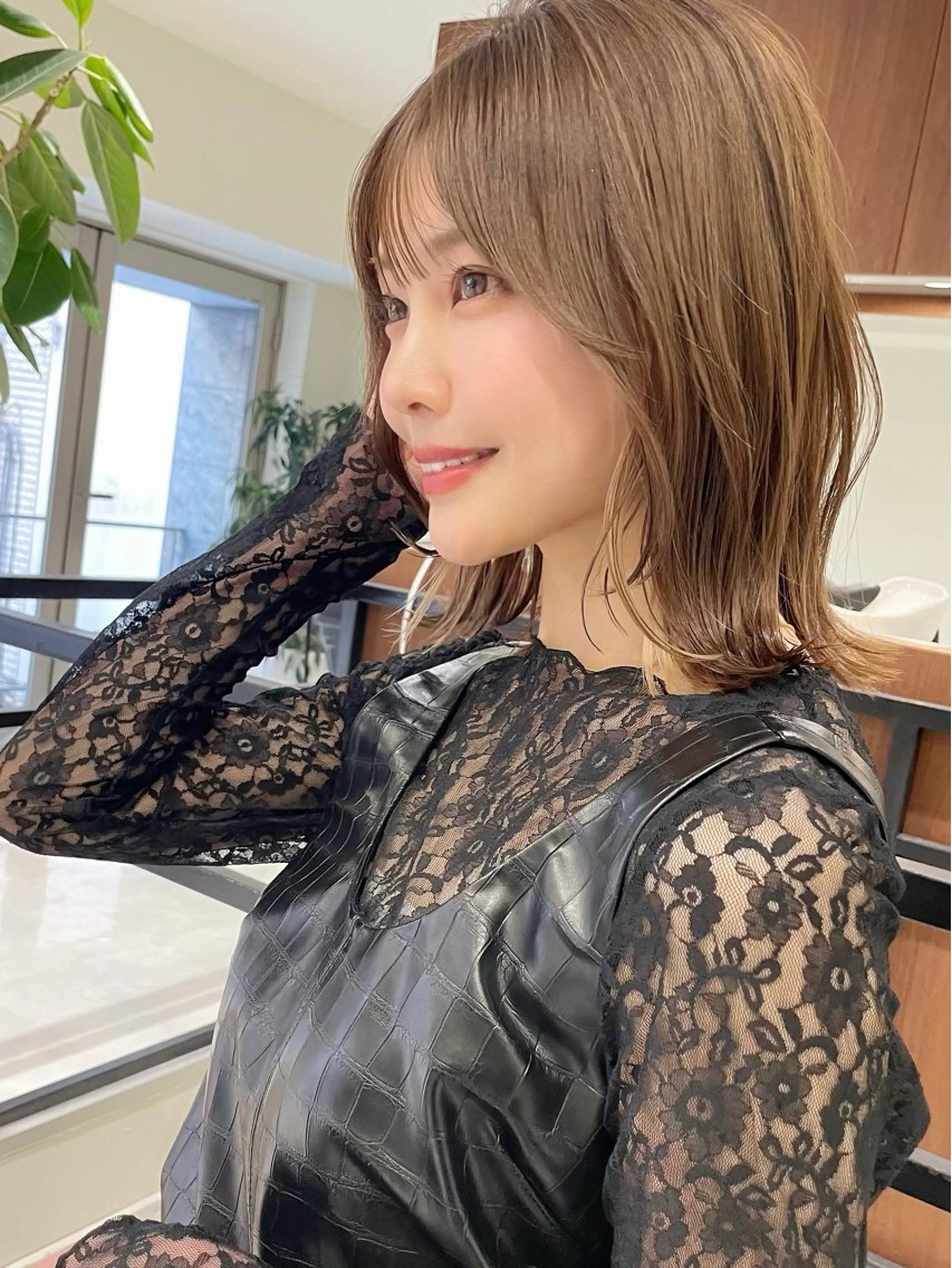 セミロング カラー イルミナカラー オレンジ 小顔ボブ jilblanカホのヘアスタイル