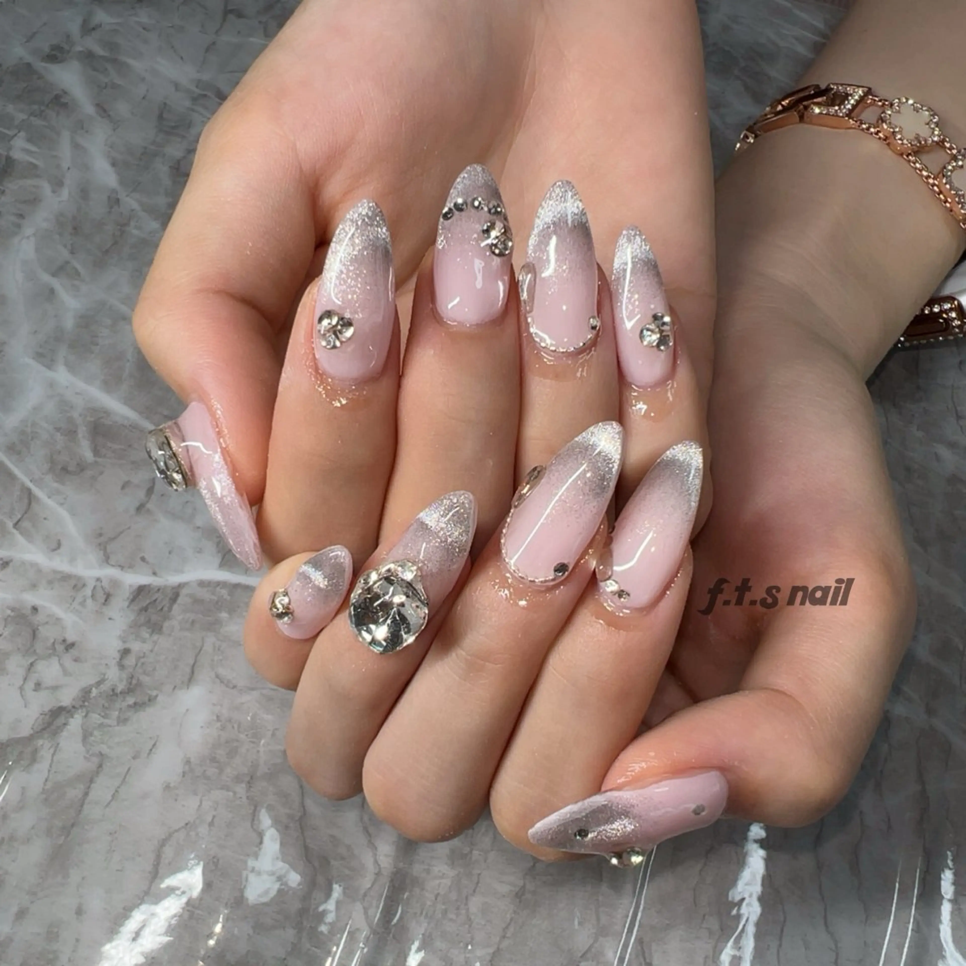 ネイル F.T.S nailのネイルデザイン