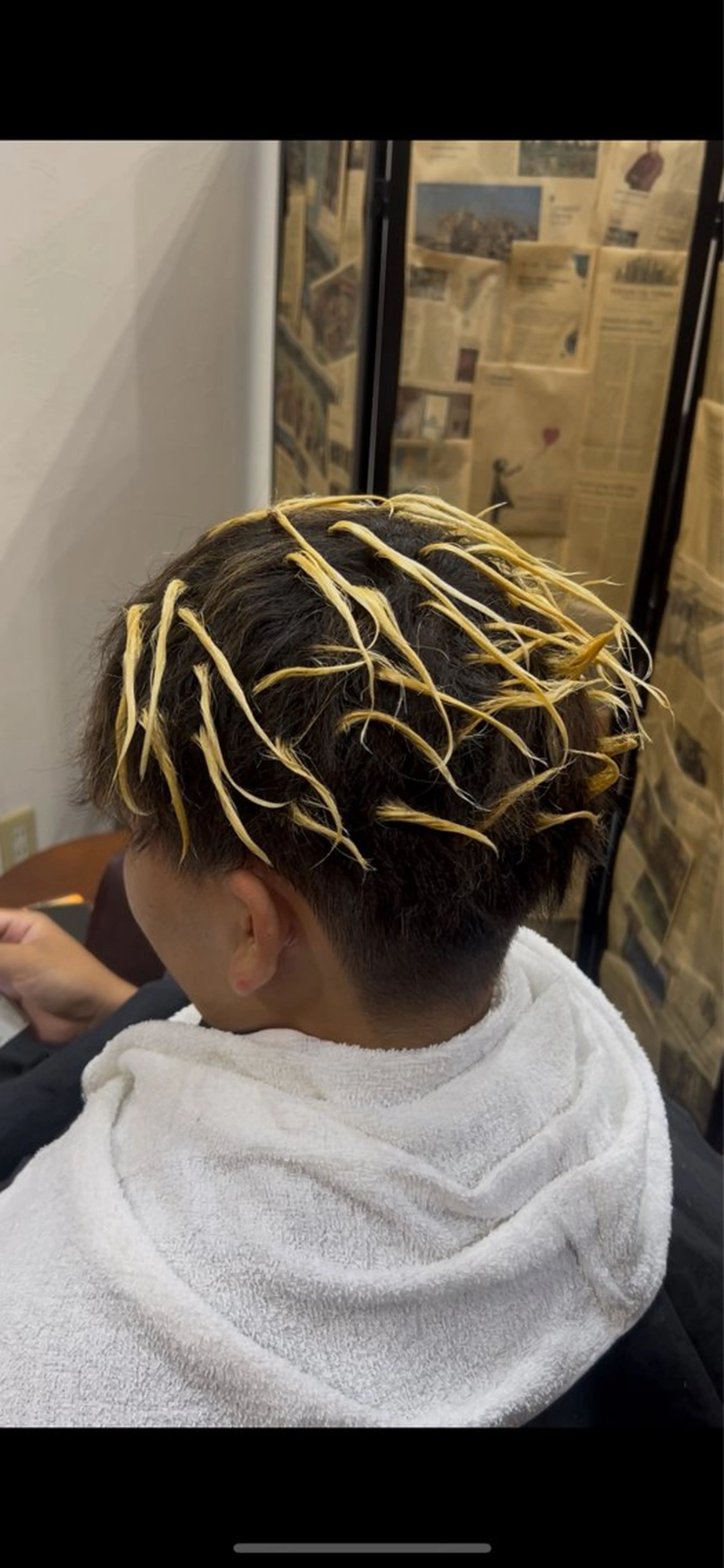 カラー メンズ ヘアカラー ルートプラス所属・‪✂︎‬TAIKI‪ パーマ/ハイライトのヘアスタイル