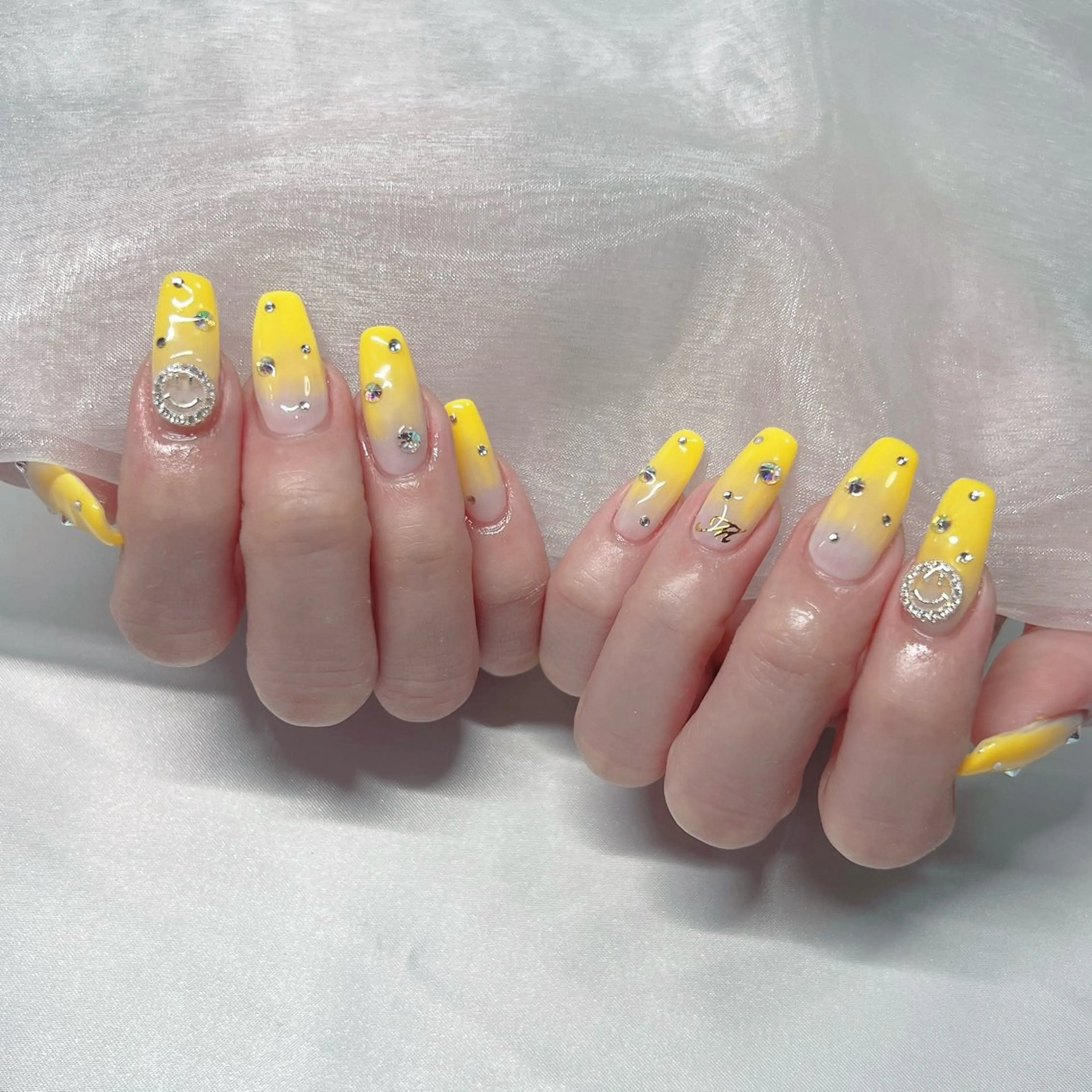 ネイル ジェルネイル 韓国ネイル ラメ(グリッター) マグネットネイル ミラーネイル ハンドネイル -nail salon-Reward所属・nail salon Rewardのネイルデザイン