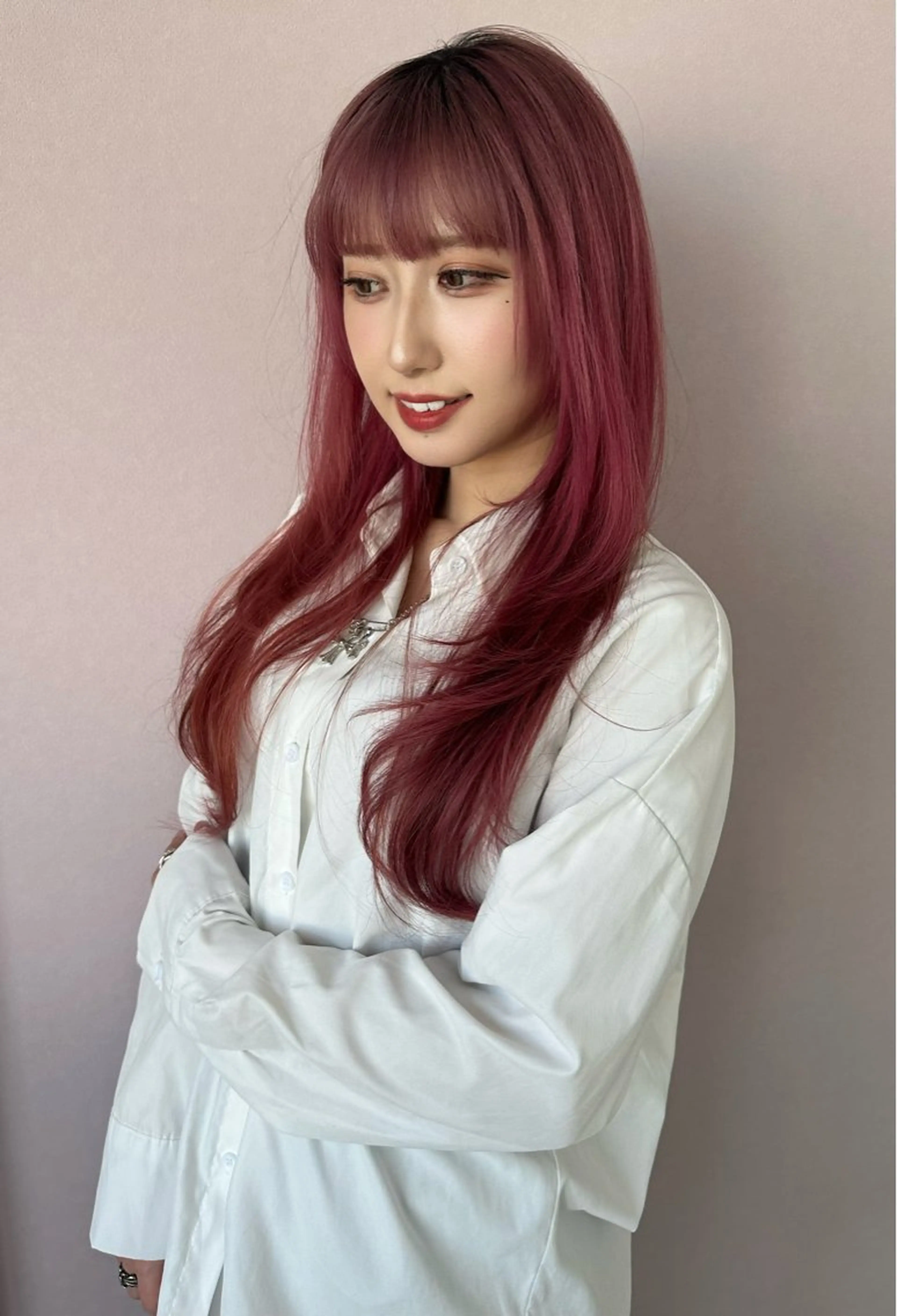 ロング カラー パーマ ヘアアレンジ ダブルカラー レッドカラー 顔まわりレイヤー レイヤーカット ヘアカラー VIVIE【ヴィヴィ】所属・髪質改善/韓国風 レイヤー/田村祐樹のヘアスタイル