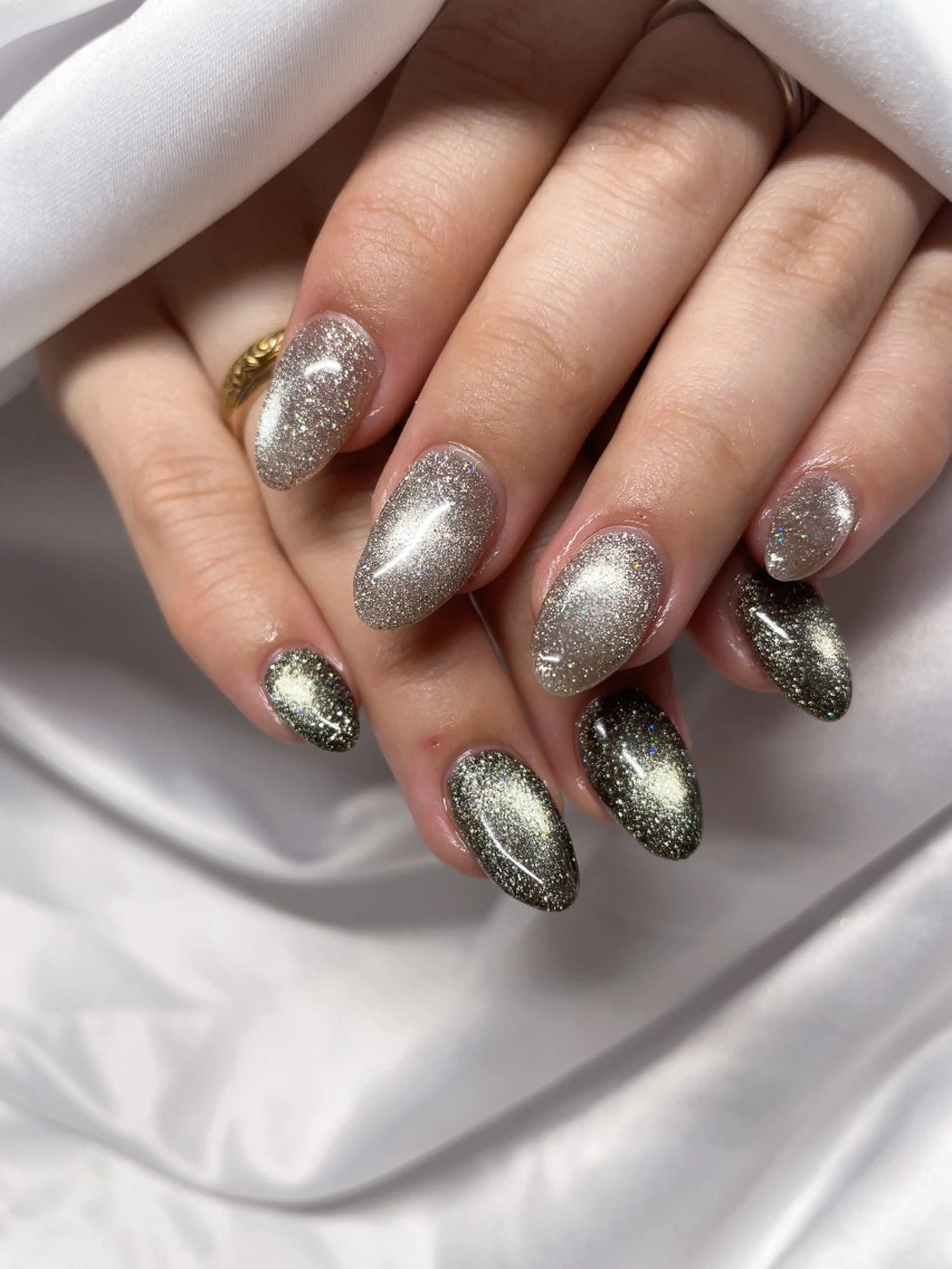 ネイル アニマル柄 フラッシュネイル ハート マグネットネイル ニュアンスネイル ハンドネイル ハンドケア A OIのネイルデザイン