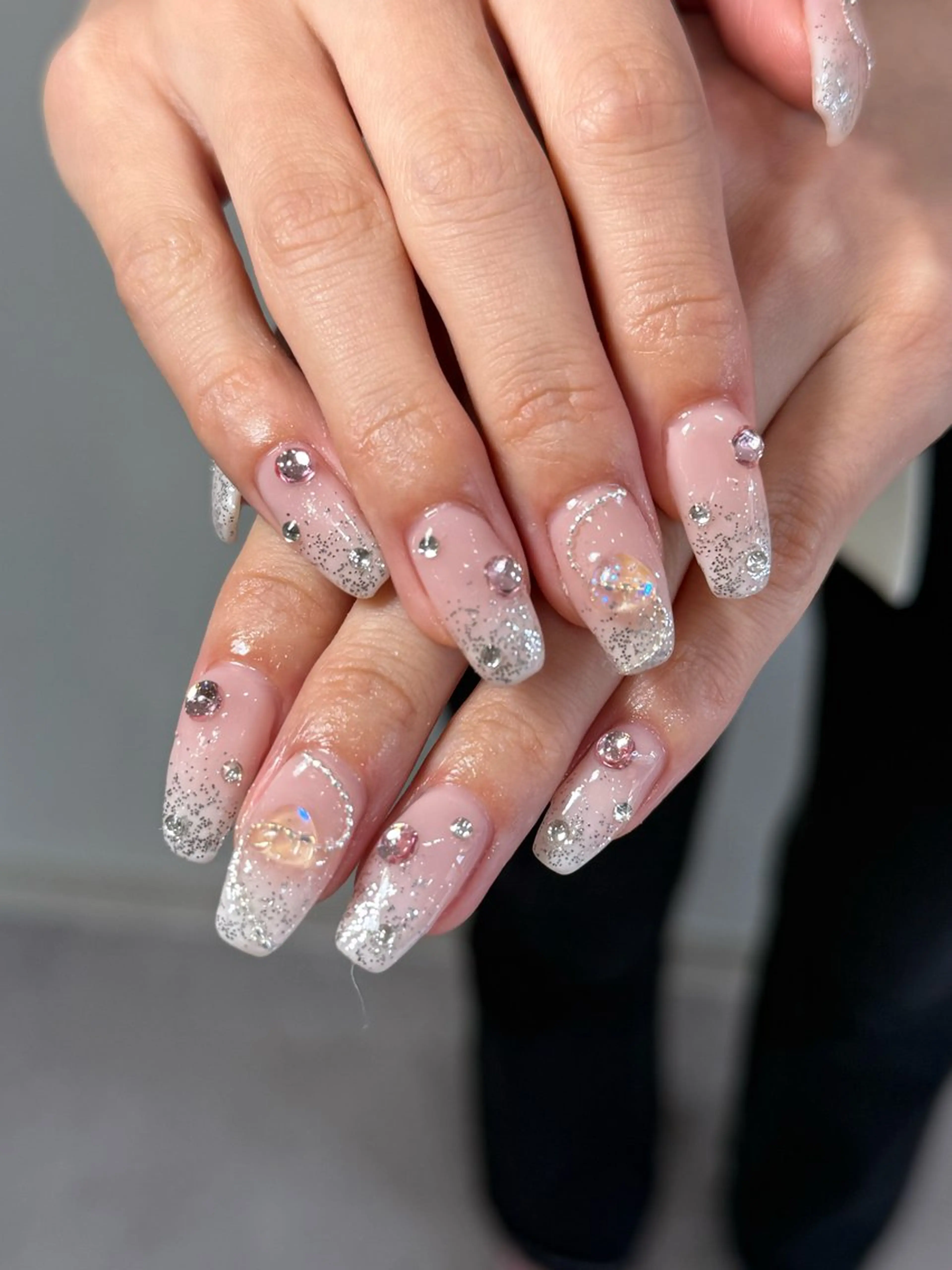 ネイル neouv所属・NEOUV_ mikuのネイルデザイン