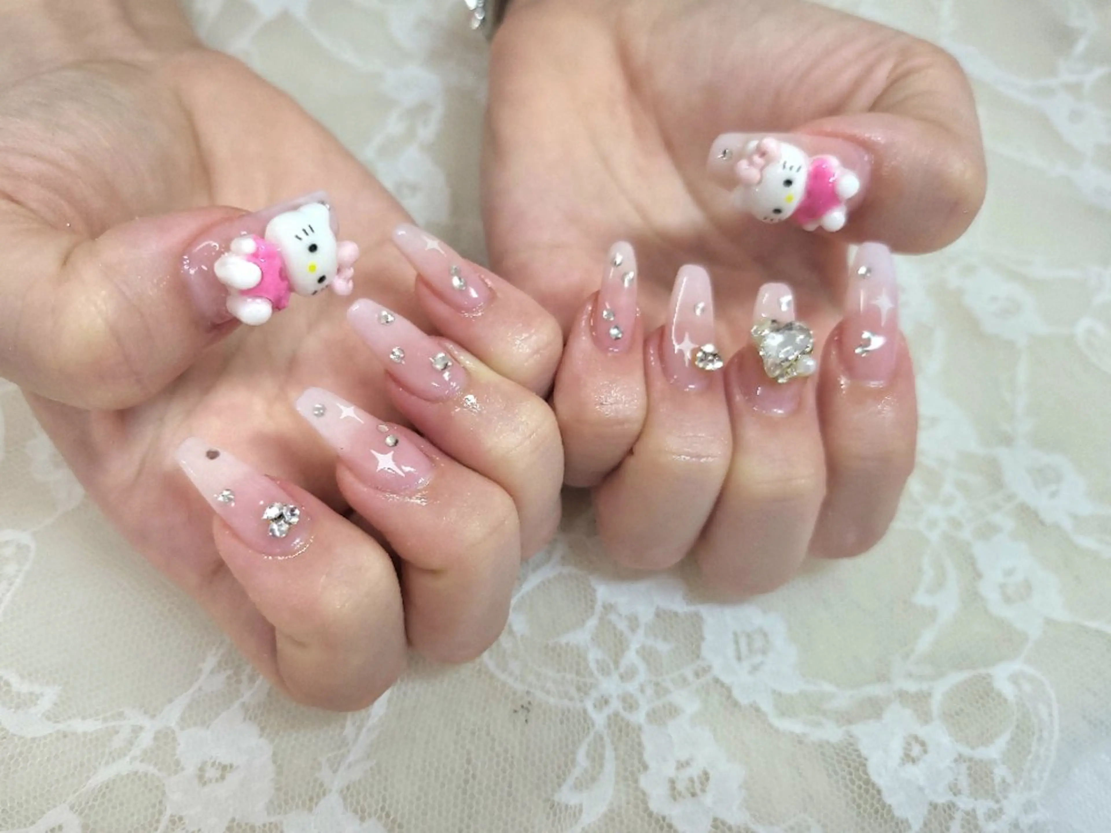 ネイル ストーンネイル ワンホンネイル ハンドネイル ハンドケア 心斎橋Salon Epokkuのネイルデザイン