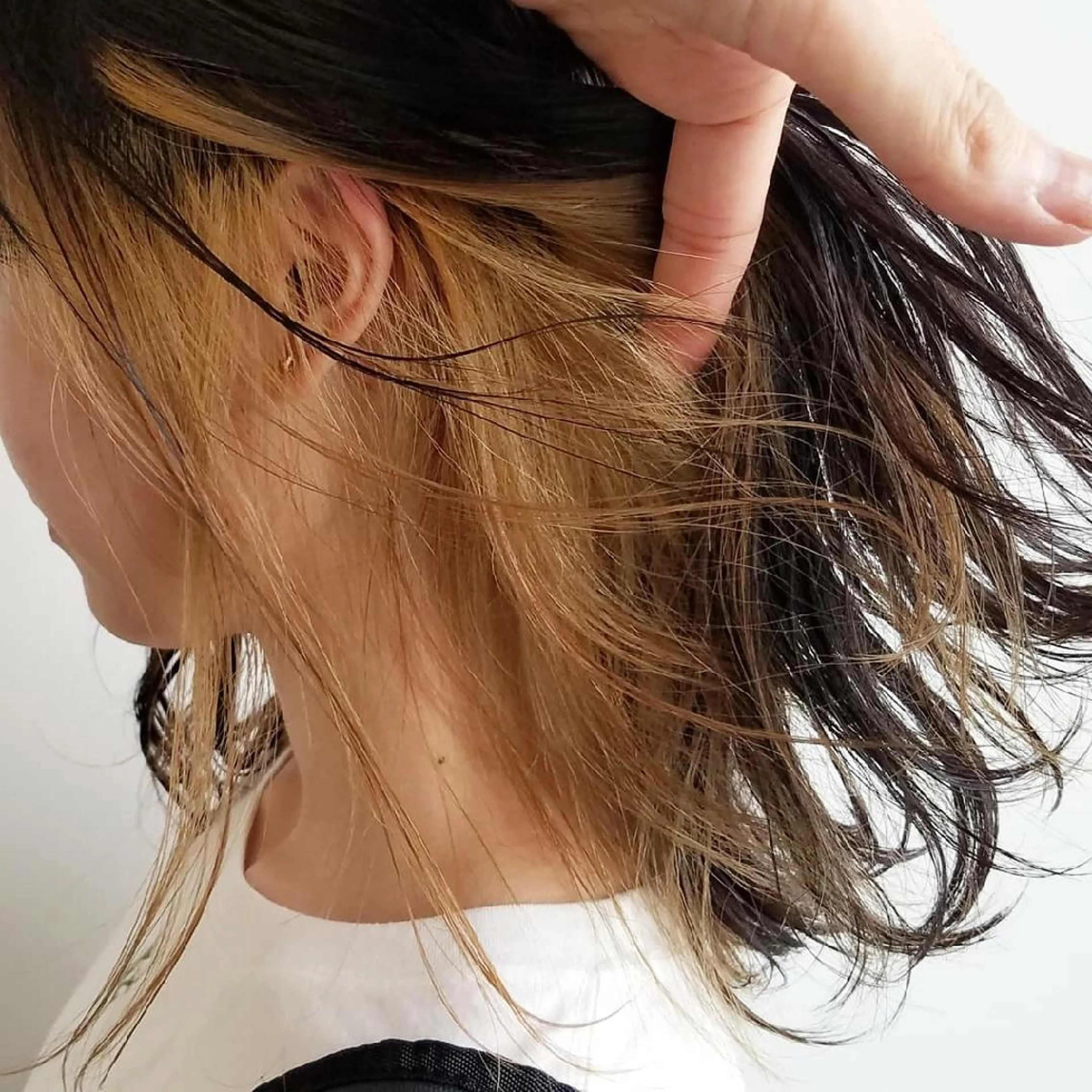 カラー ミディアム インナーカラー iplus✴ まつげ、眉毛、耳つぼのマツエク・マツパデザイン