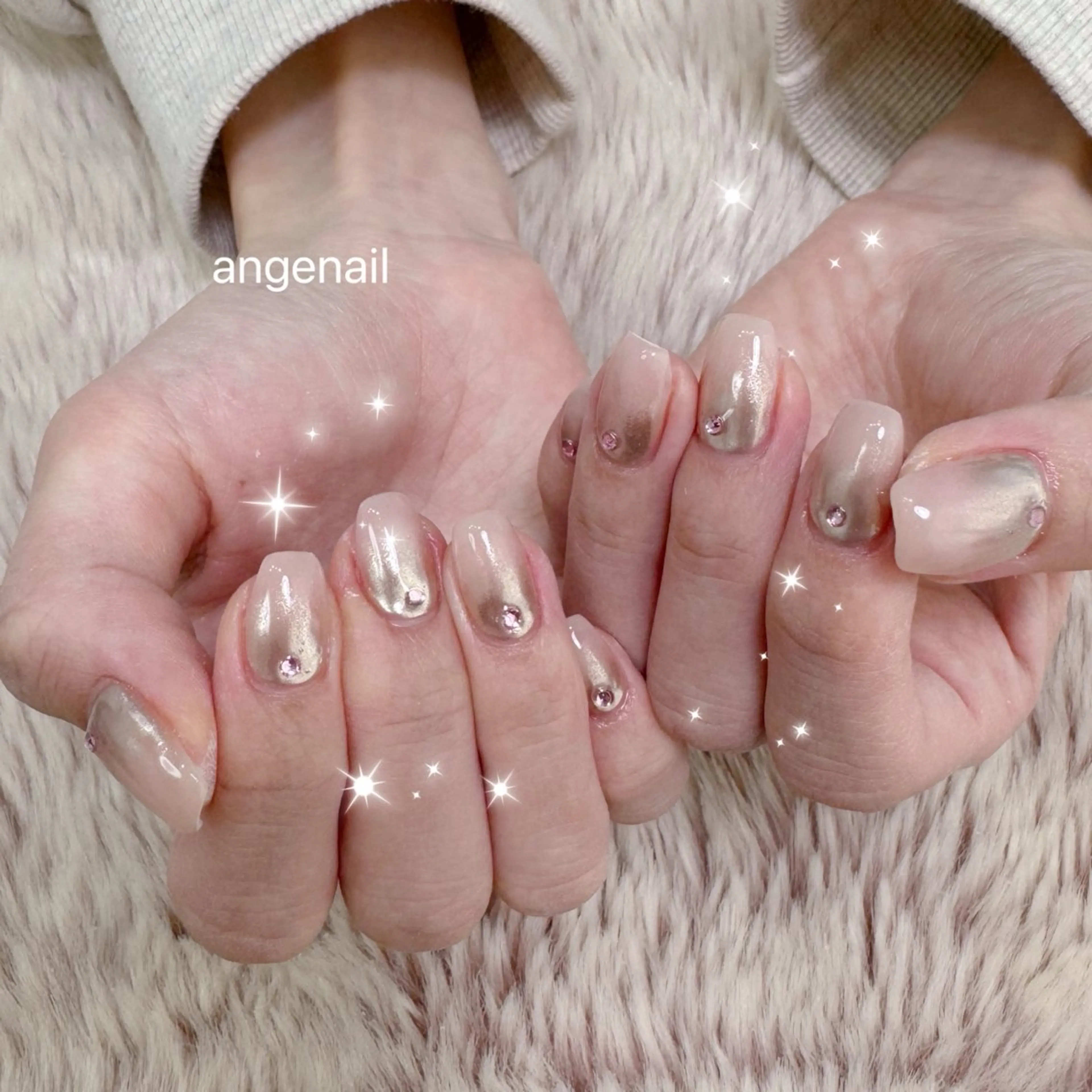 ネイル ハンドネイル オーナーネイリスト MAKIのネイルデザイン