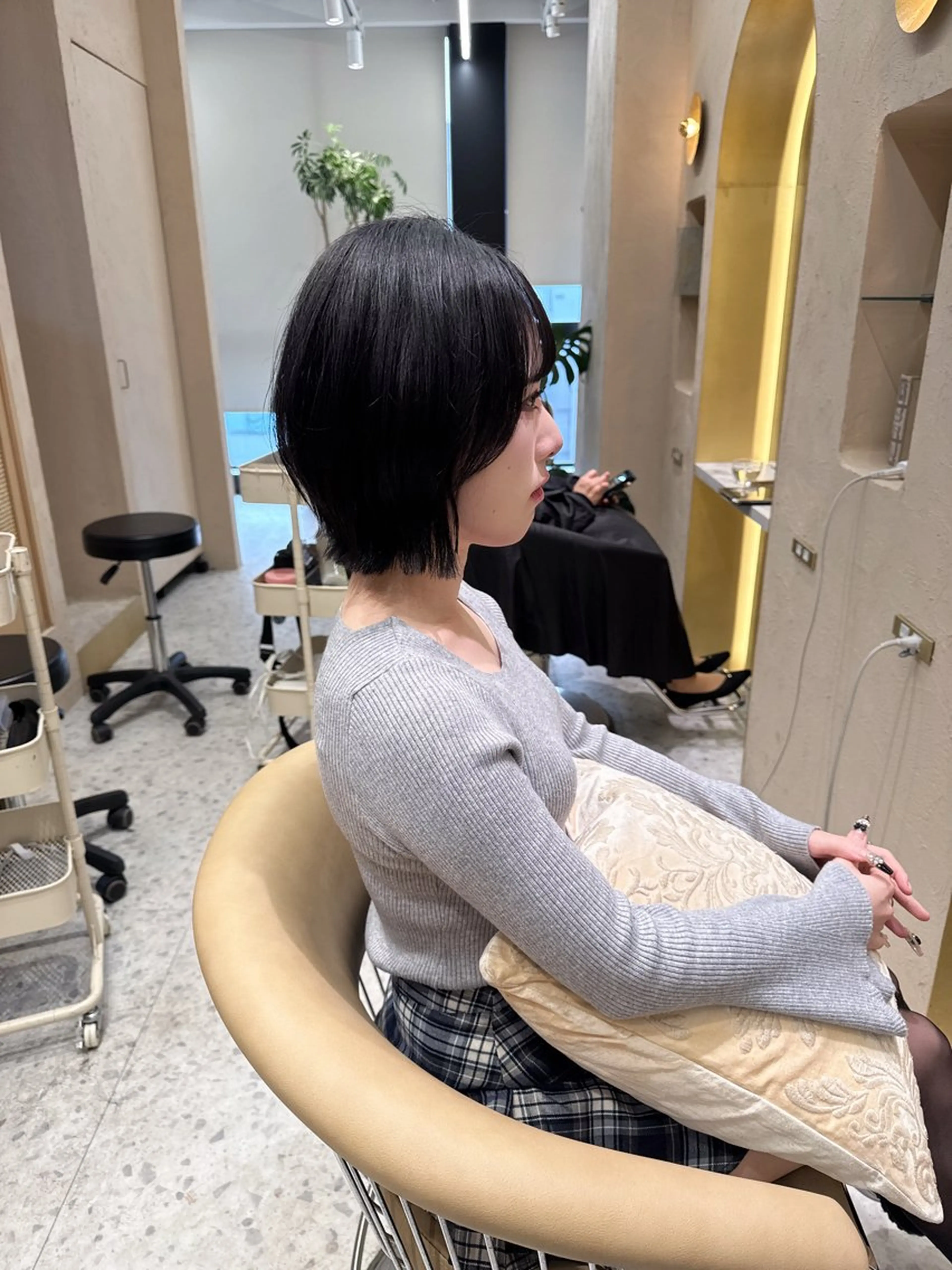 ショート カラー カット ヘアカラー トリートメント レイヤーカット/髪質 改善/矯正🤍吉田のヘアスタイル