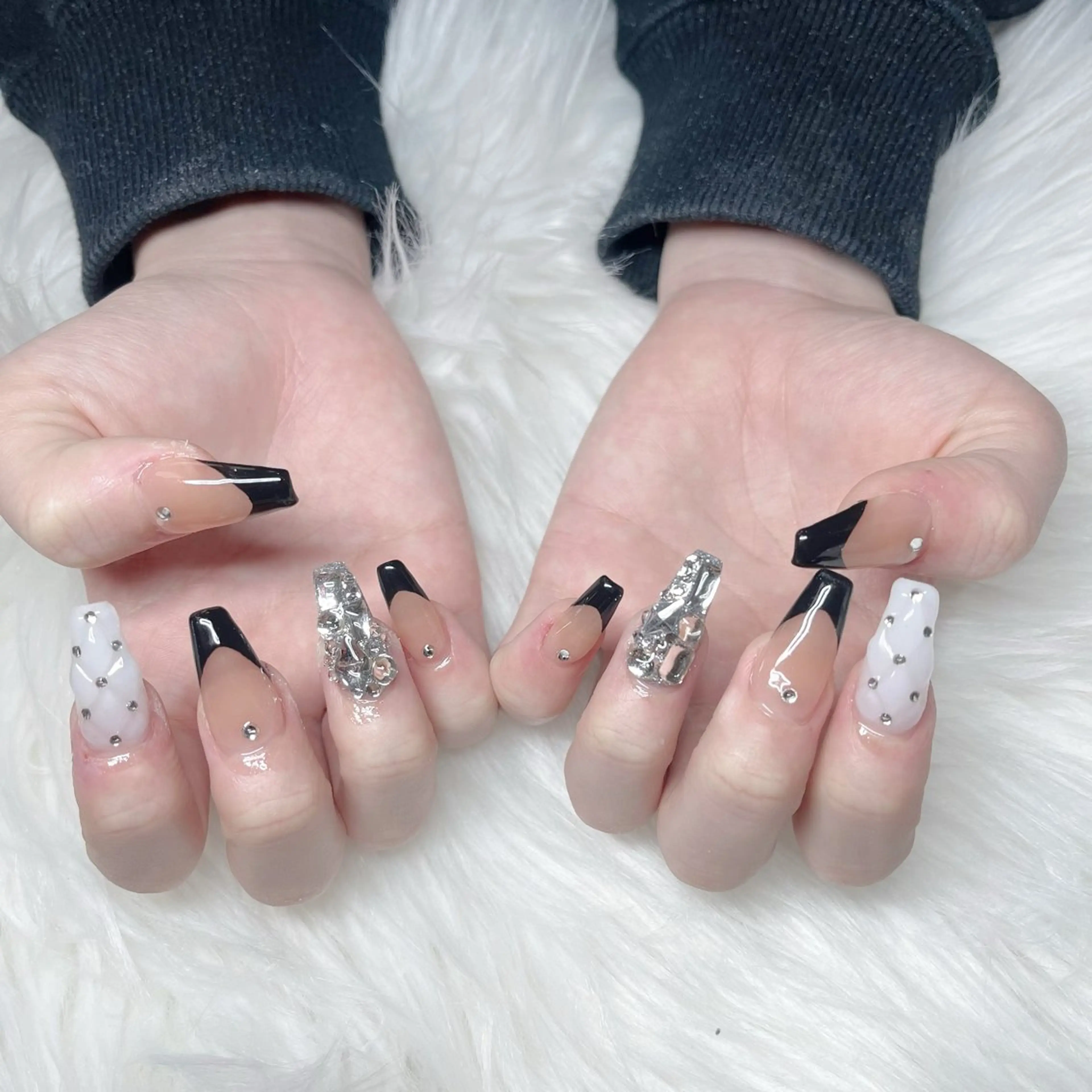 ネイル 石王 美羽のネイルデザイン