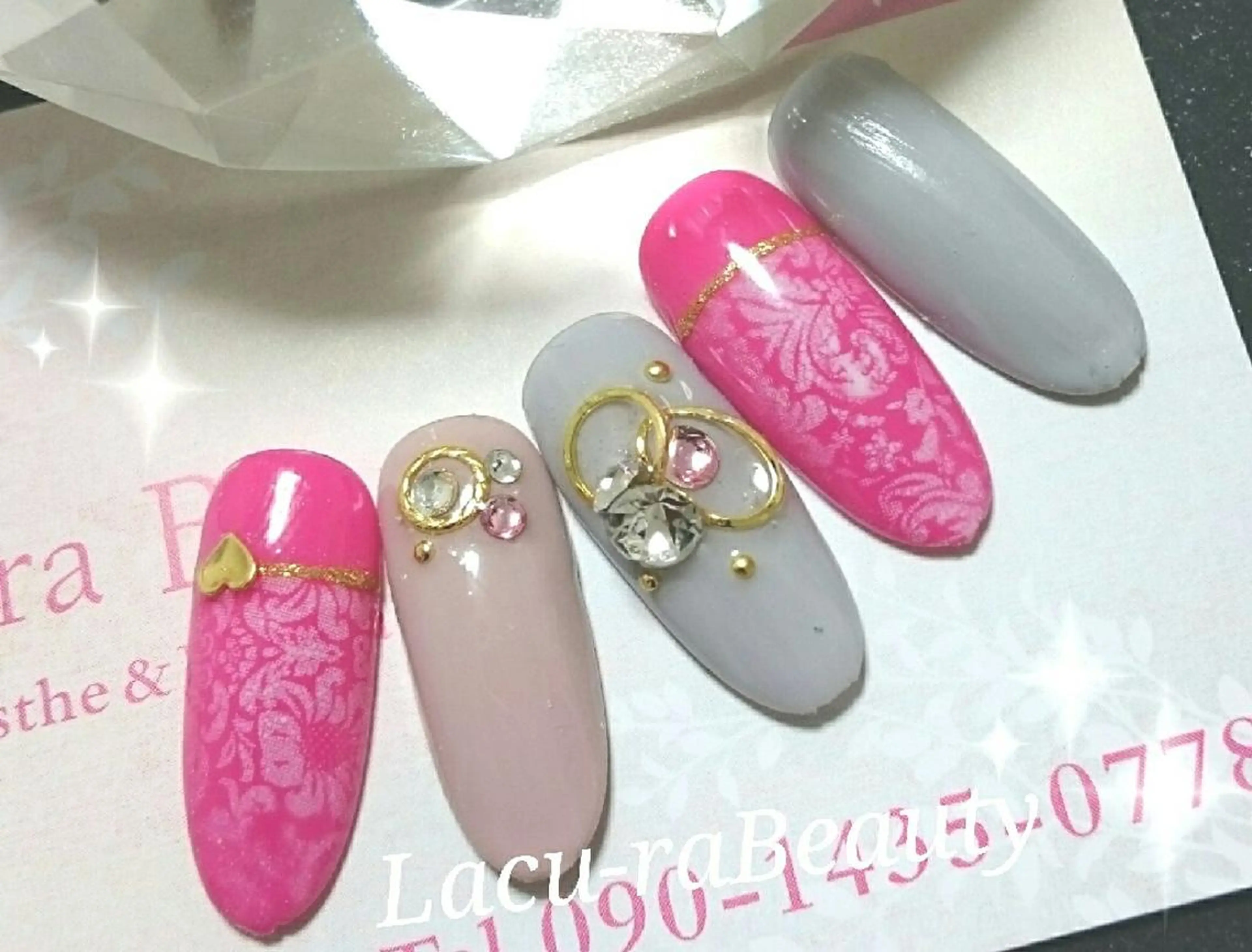 ネイル 小顔と腸の専門店 ラクーラビューティのエステ・リラクイメージ