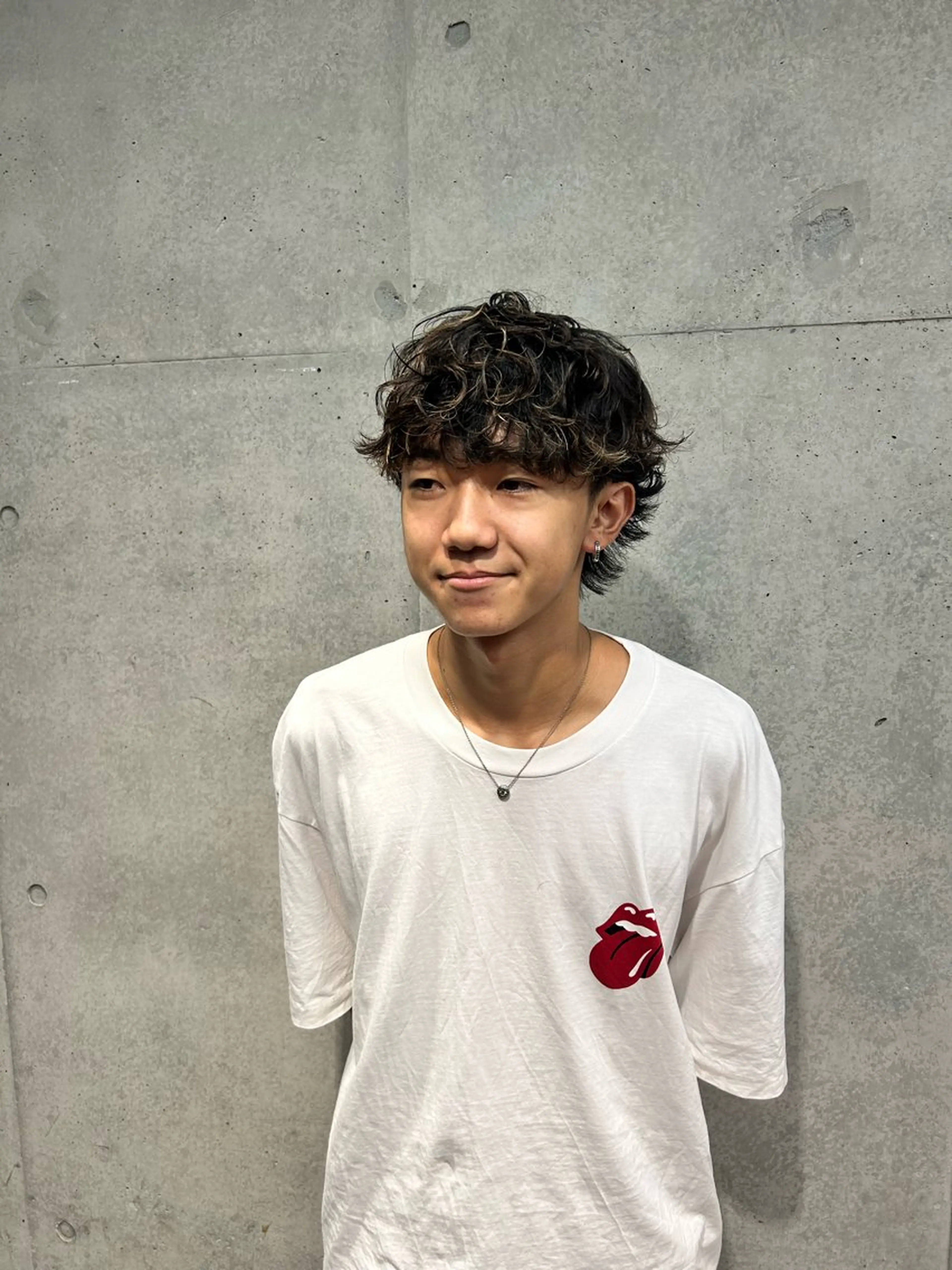 パーマ メンズ メンズハイライト メンズパーマ guzzle原宿所属・guzzle原宿 佐野将貴のヘアスタイル