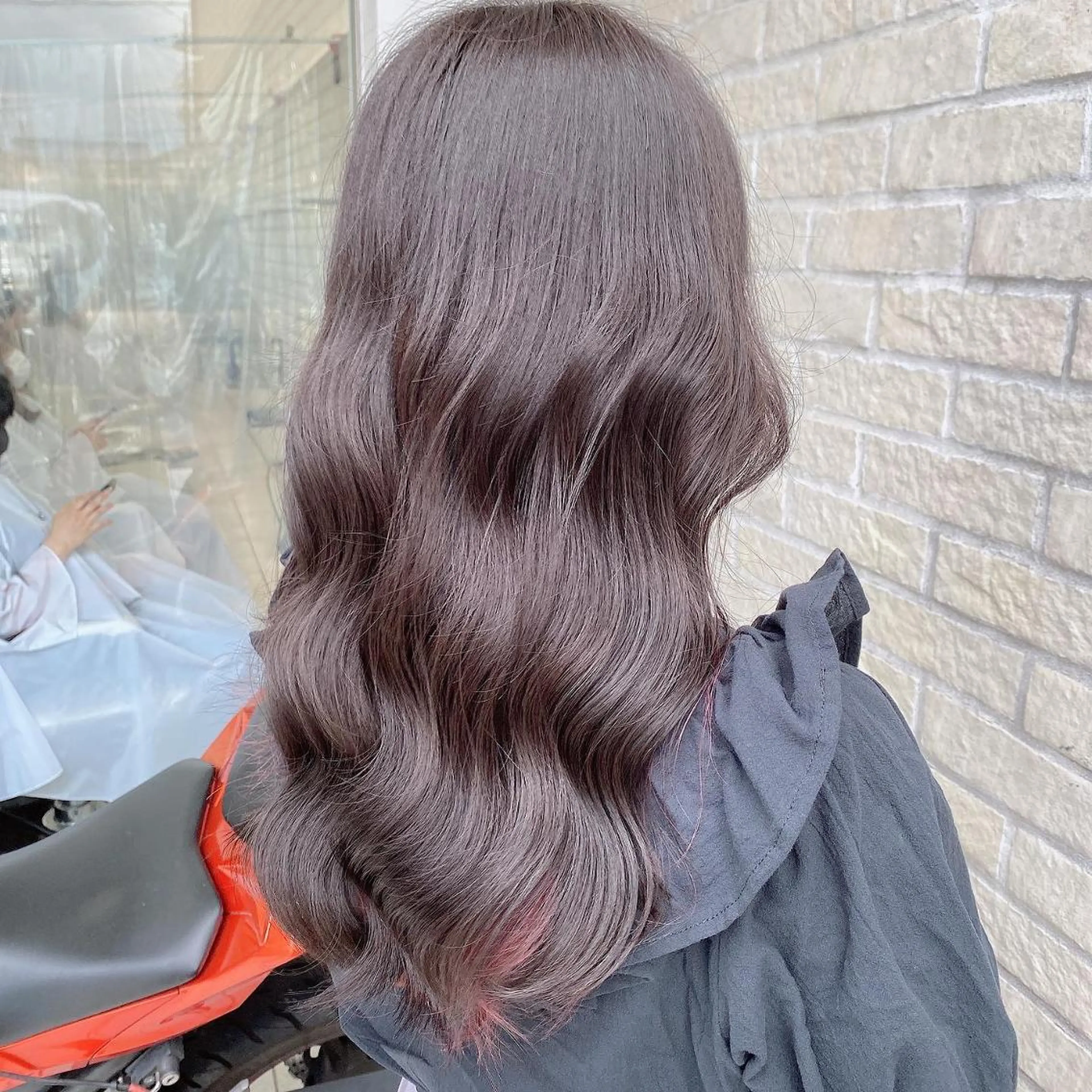 カラー ベージュカラー ブリーチ ブラウンカラー ショコラグレージュ ココアブラウン エリアマネージャー 復活の大澤竜馬のヘアスタイル