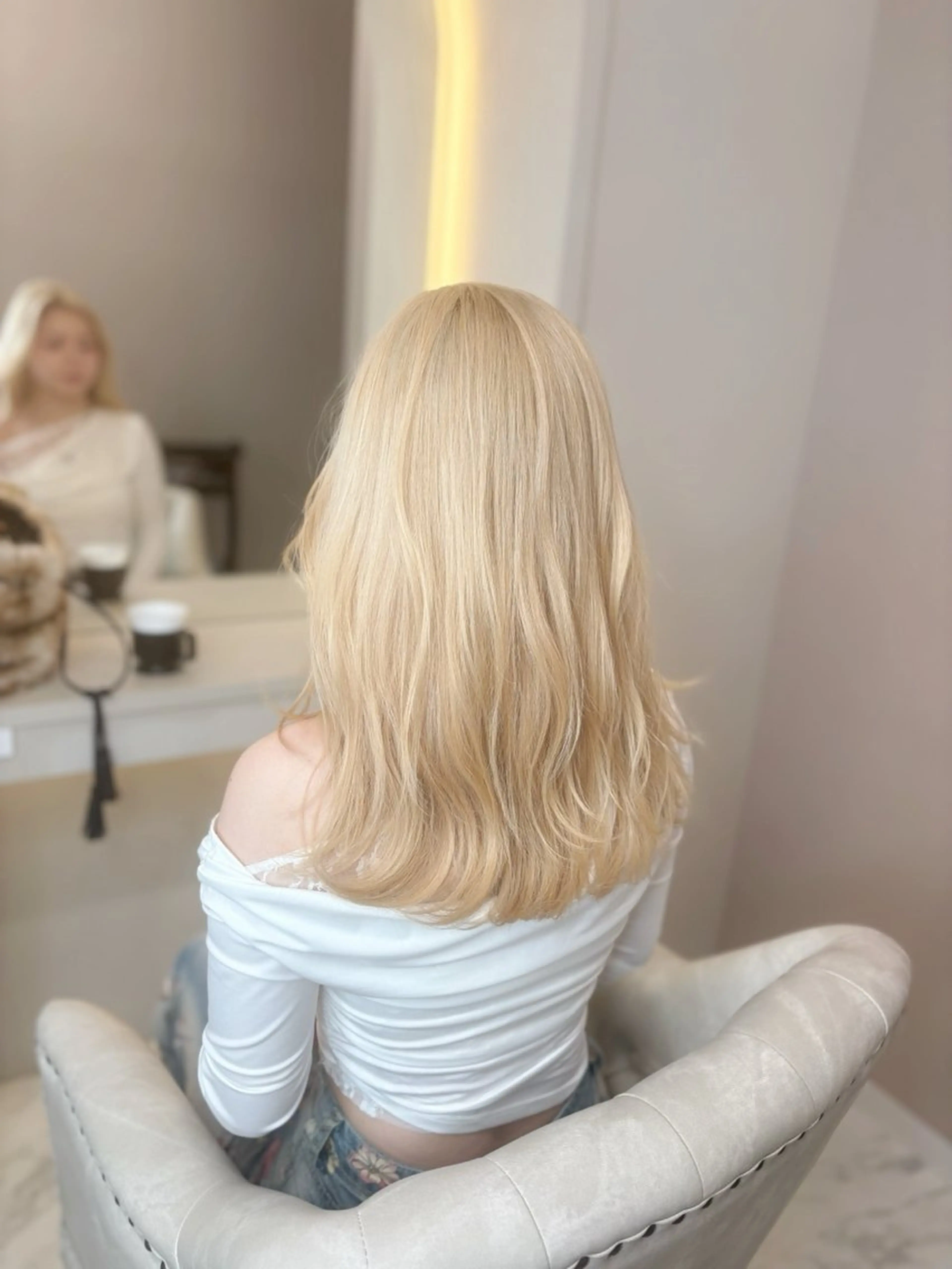 セミロング カラー ブリーチ ブロンド ヘアカラー force  hair所属・🫧富田 苑実🫧のヘアスタイル