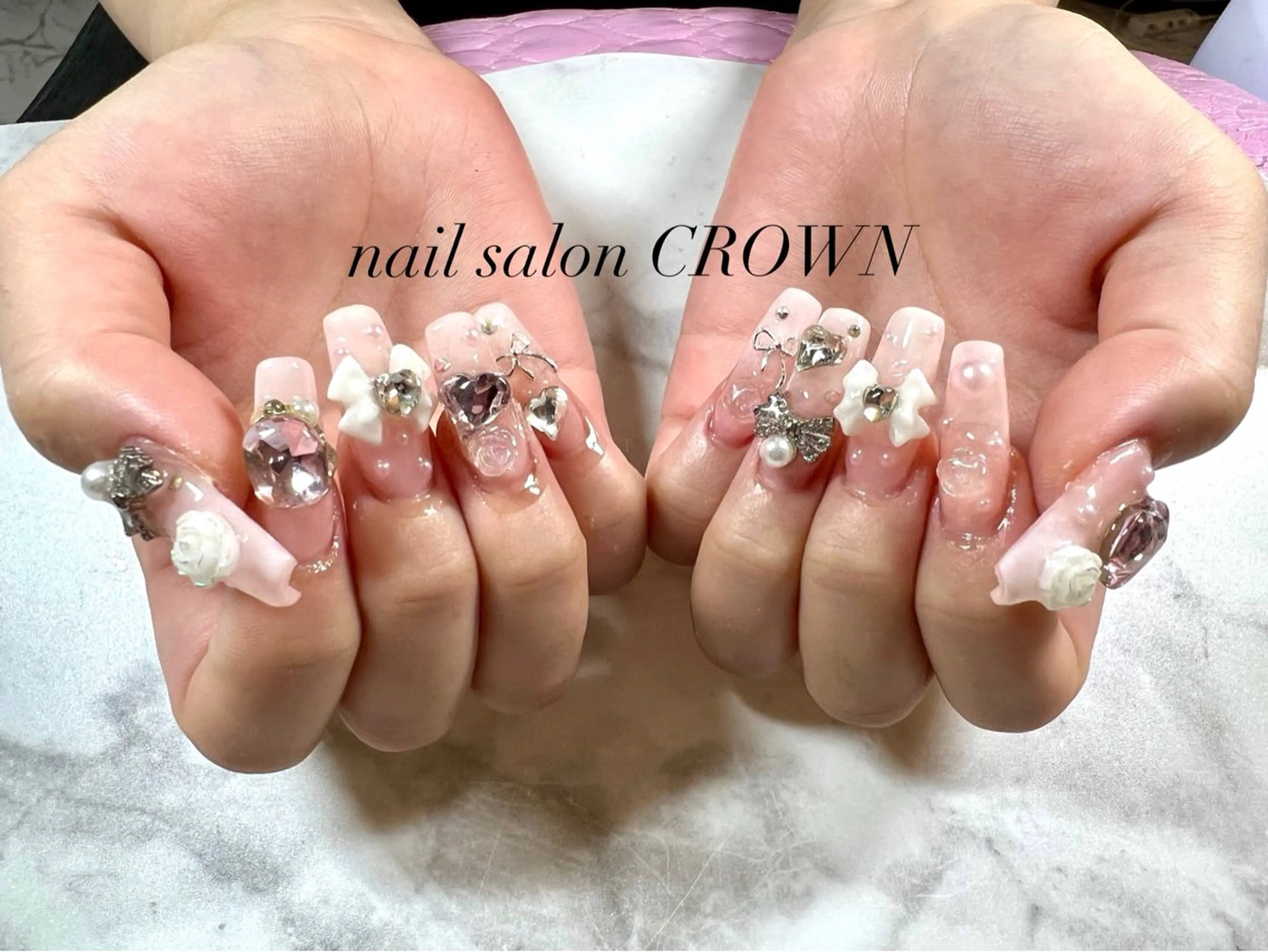 ネイル nail salon CROWNのネイルデザイン