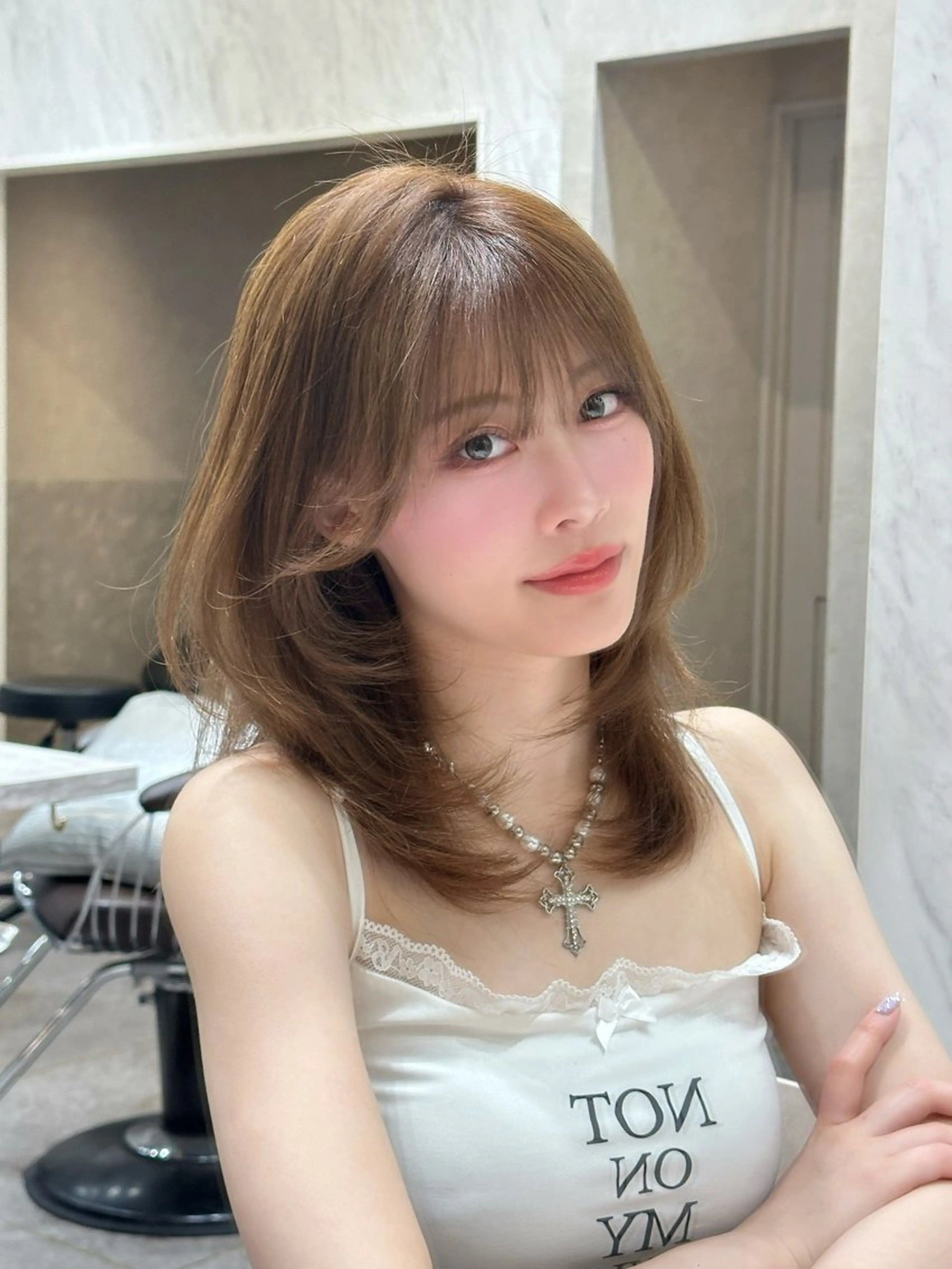 カット+ブリーチなしダブルカラー+高級トリートメントの写真