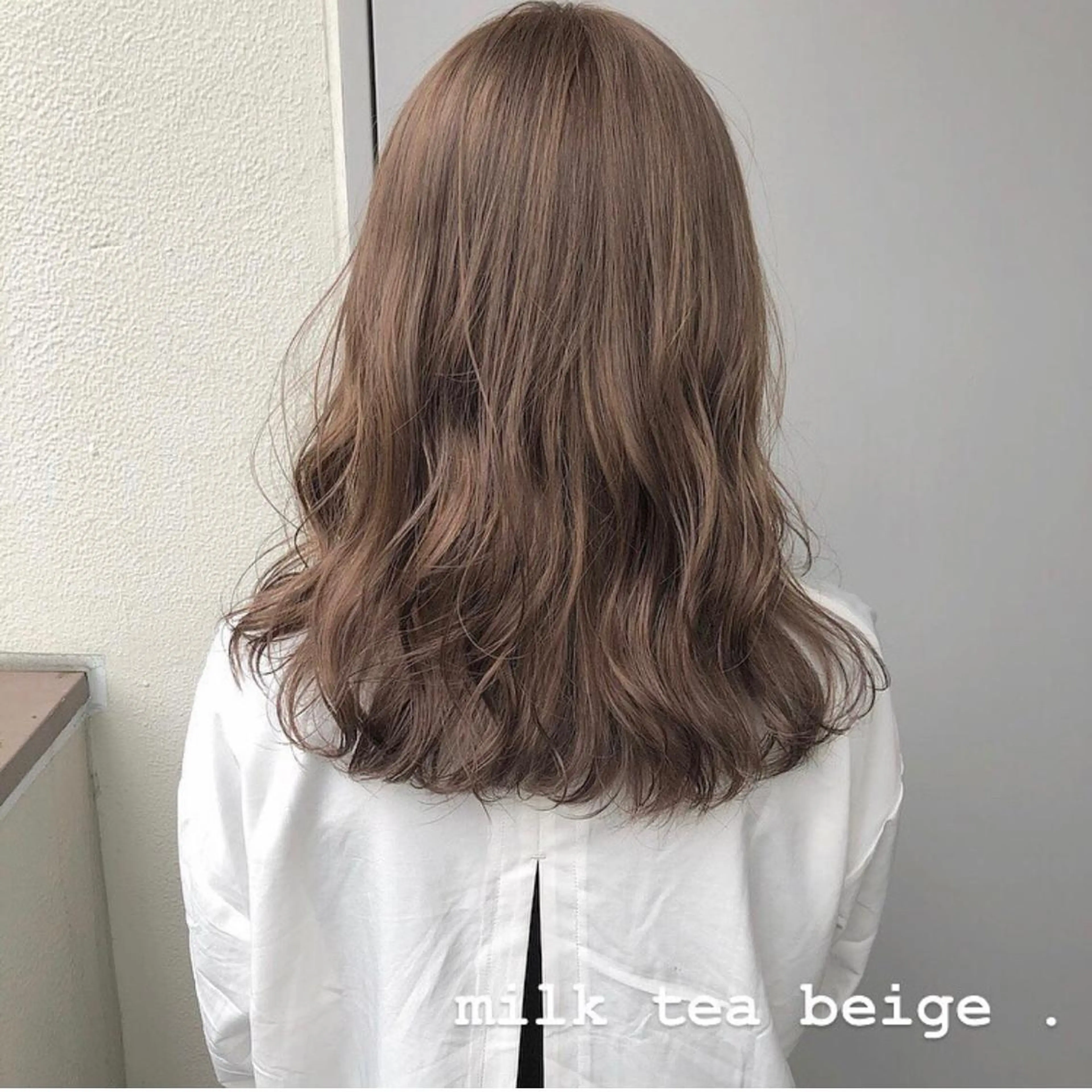 ミディアム カラー ヘアアレンジ ベージュカラー トレンド眉🌈✨ arisaの眉毛・アイブロウイメージ