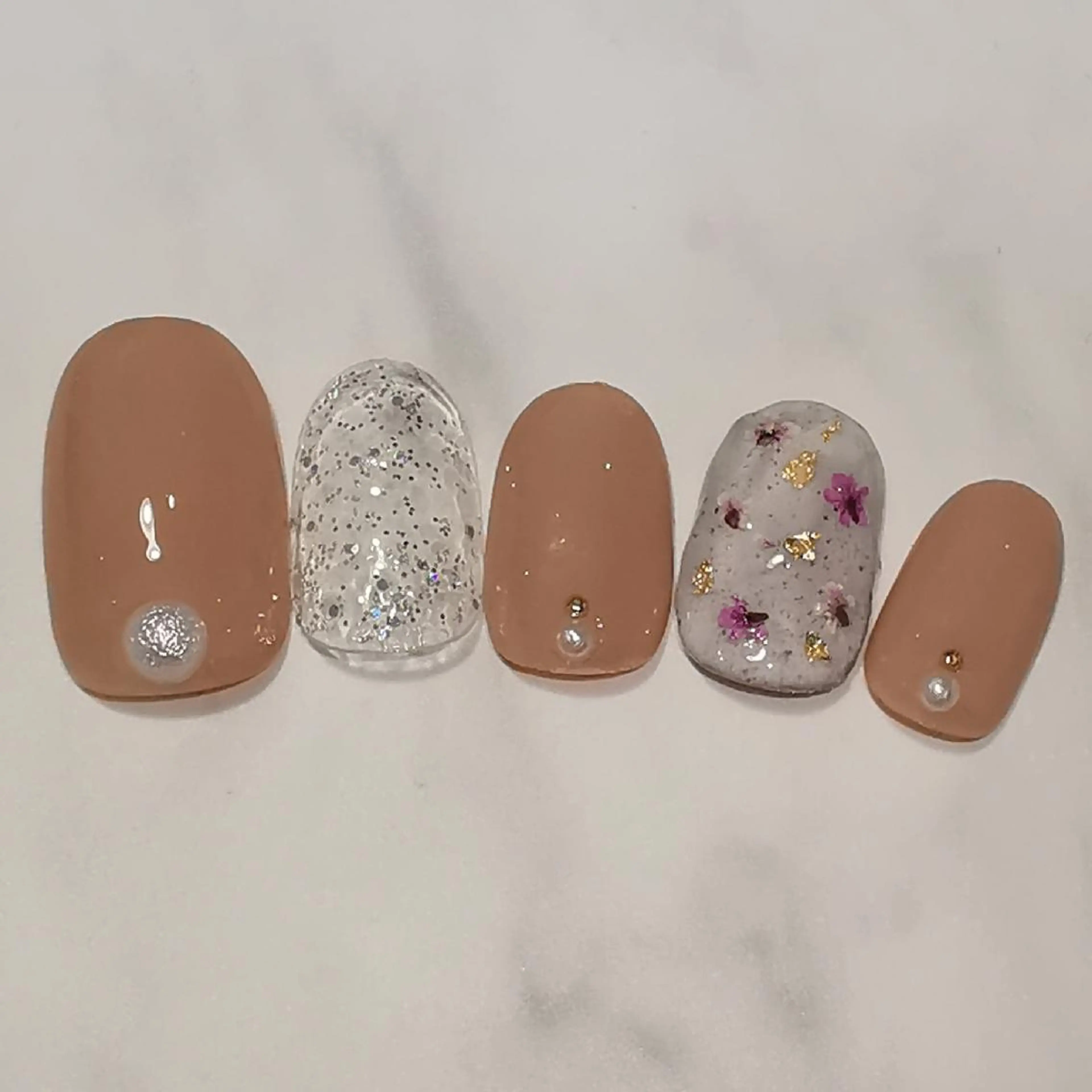 ネイル オフィスネイル ハンドネイル reve あやののネイルデザイン