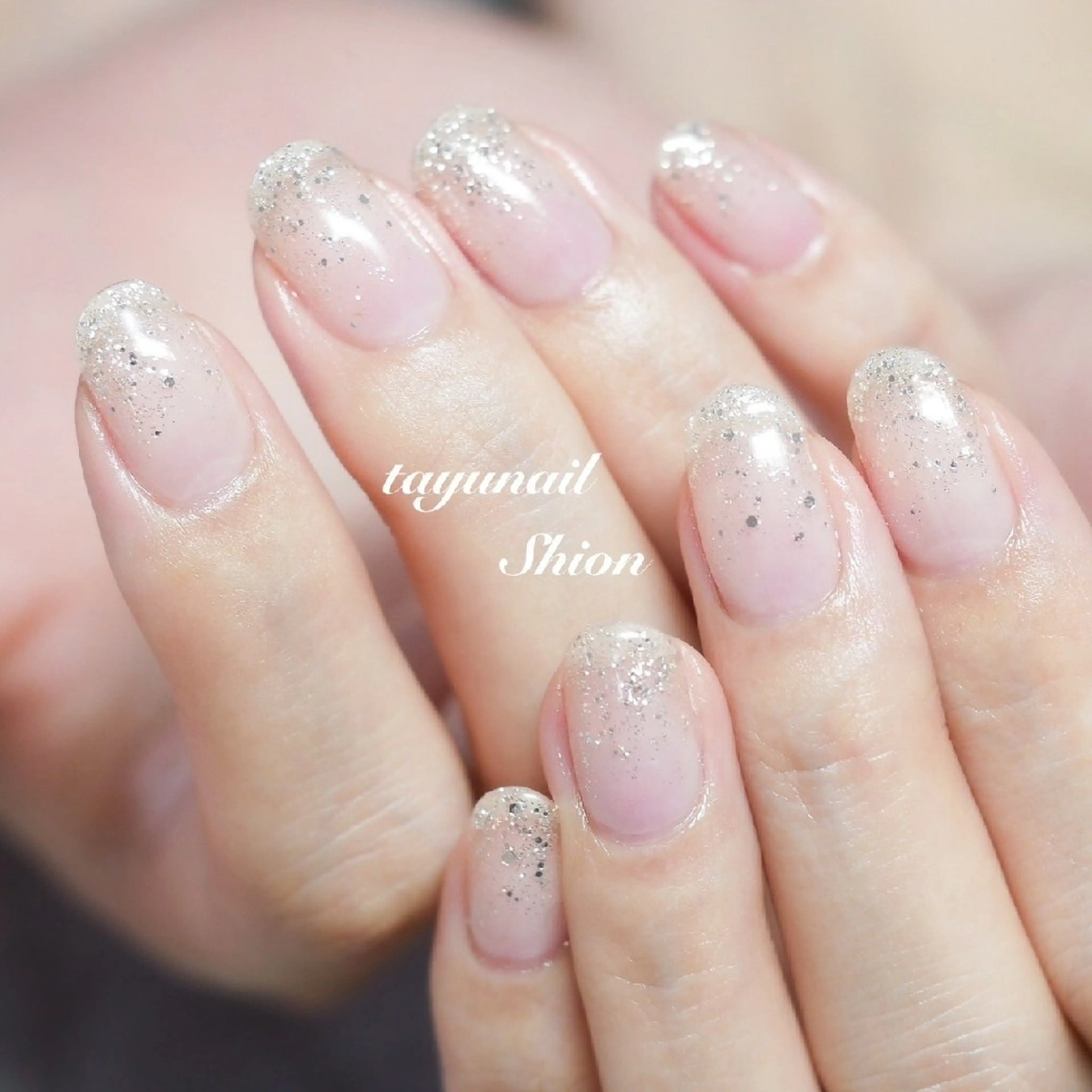 ネイル クリアネイル ジェルネイル グラデーション キラキラネイル ラメ(グリッター) ネイルサロン・ネイルスクール　たゆnail所属・ネイルサロン 【たゆnail】のネイルデザイン