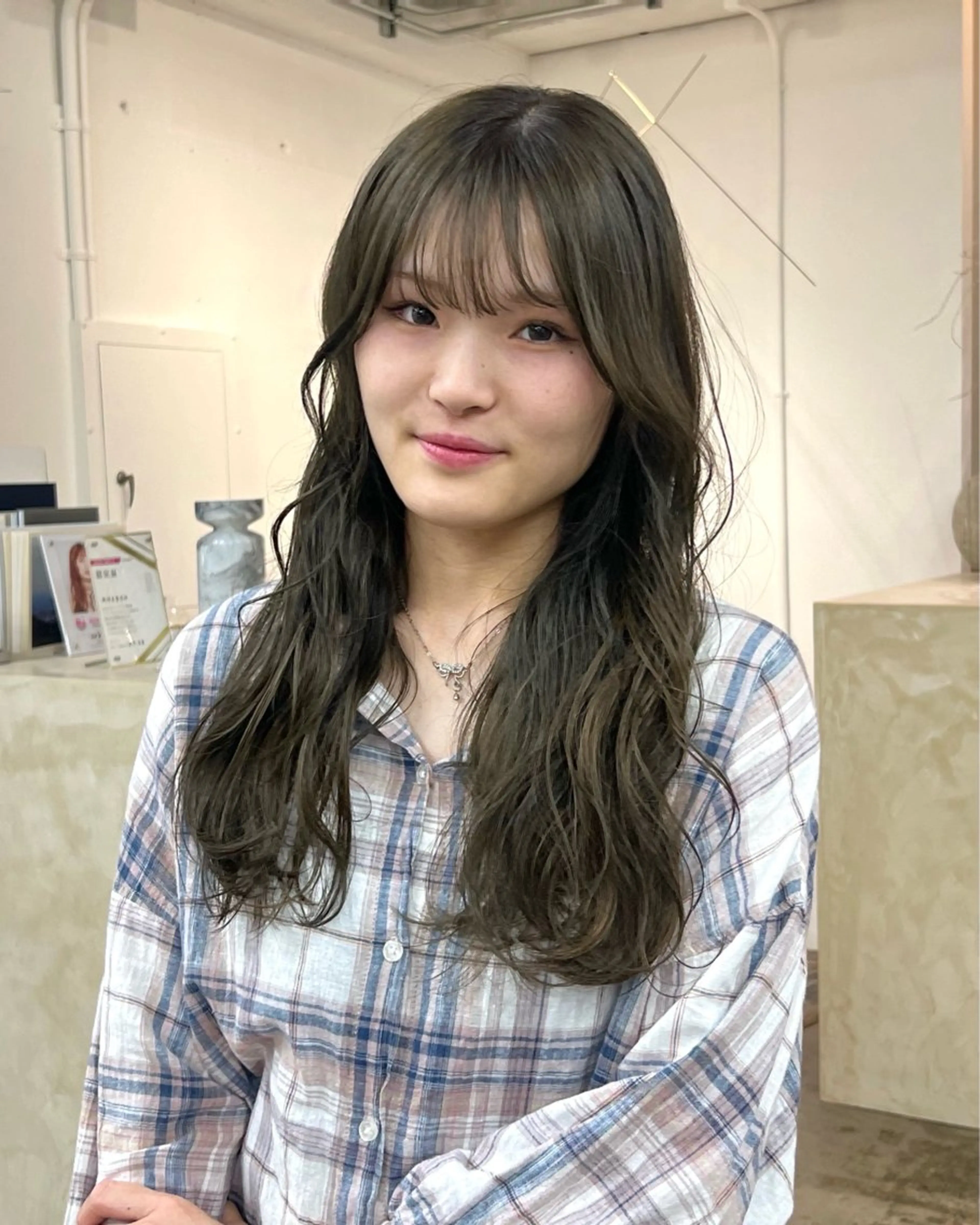 ロング カラー ブリーチ Terve. 赤松 メイのヘアスタイル