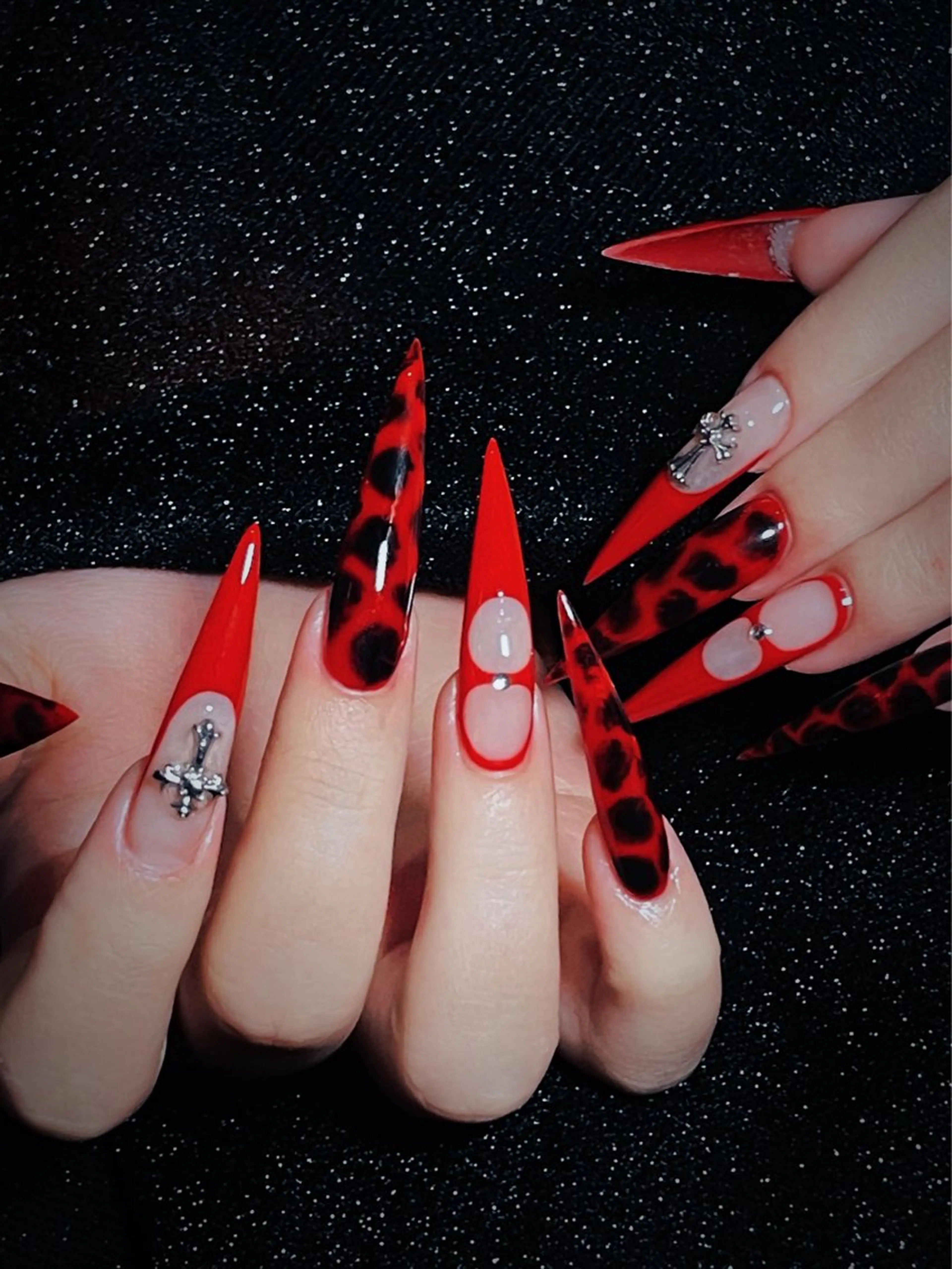 ネイル Best Nail所属・岡田 あきのネイルデザイン