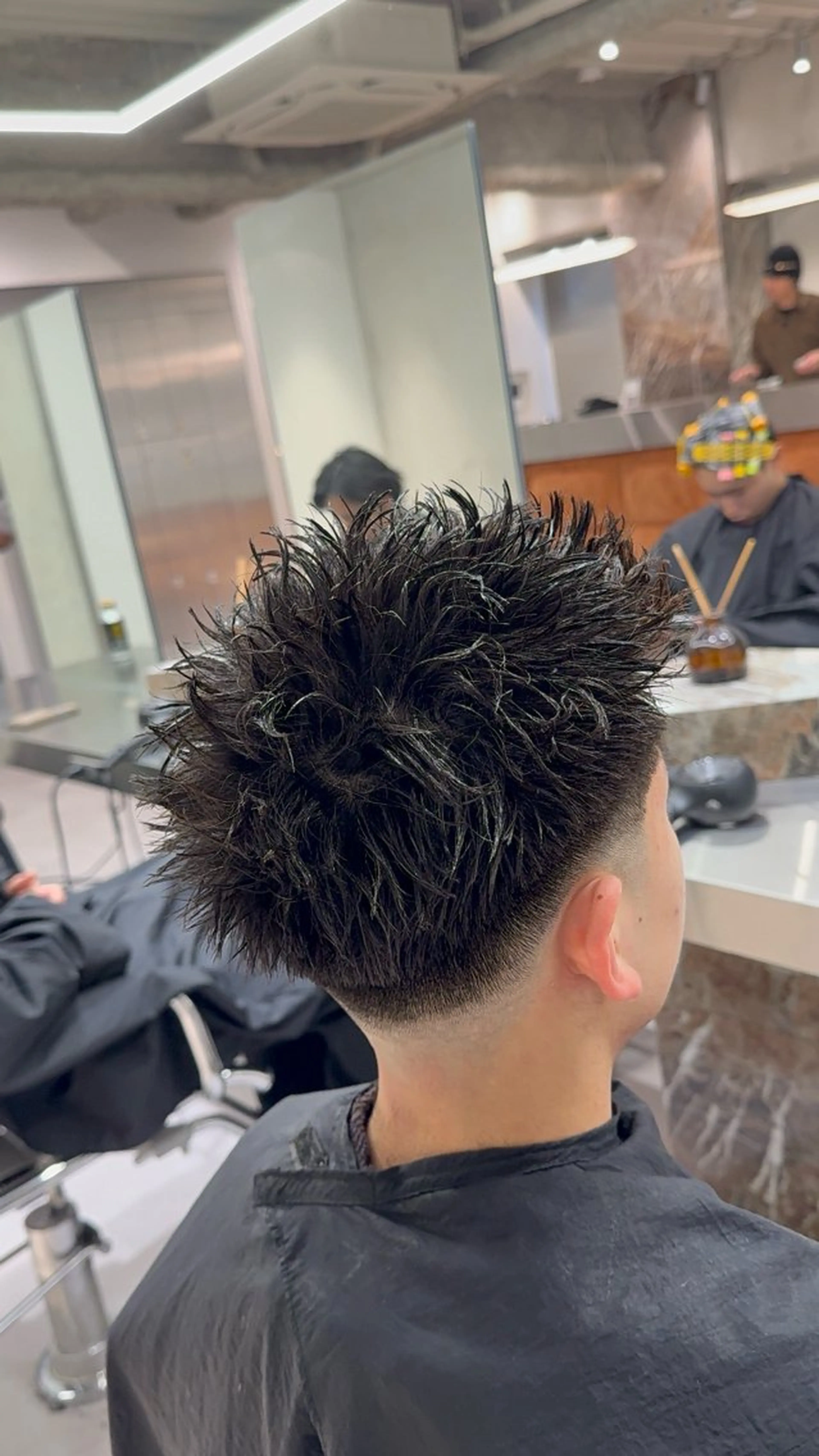 ショート パーマ メンズ フェードカット メンズパーマ スパイキーショート ショートヘア カット パーマ トリートメント MEN’S SALON HAVANA所属・渋谷/ピンパーマ/ /フェード/千尋のヘアスタイル