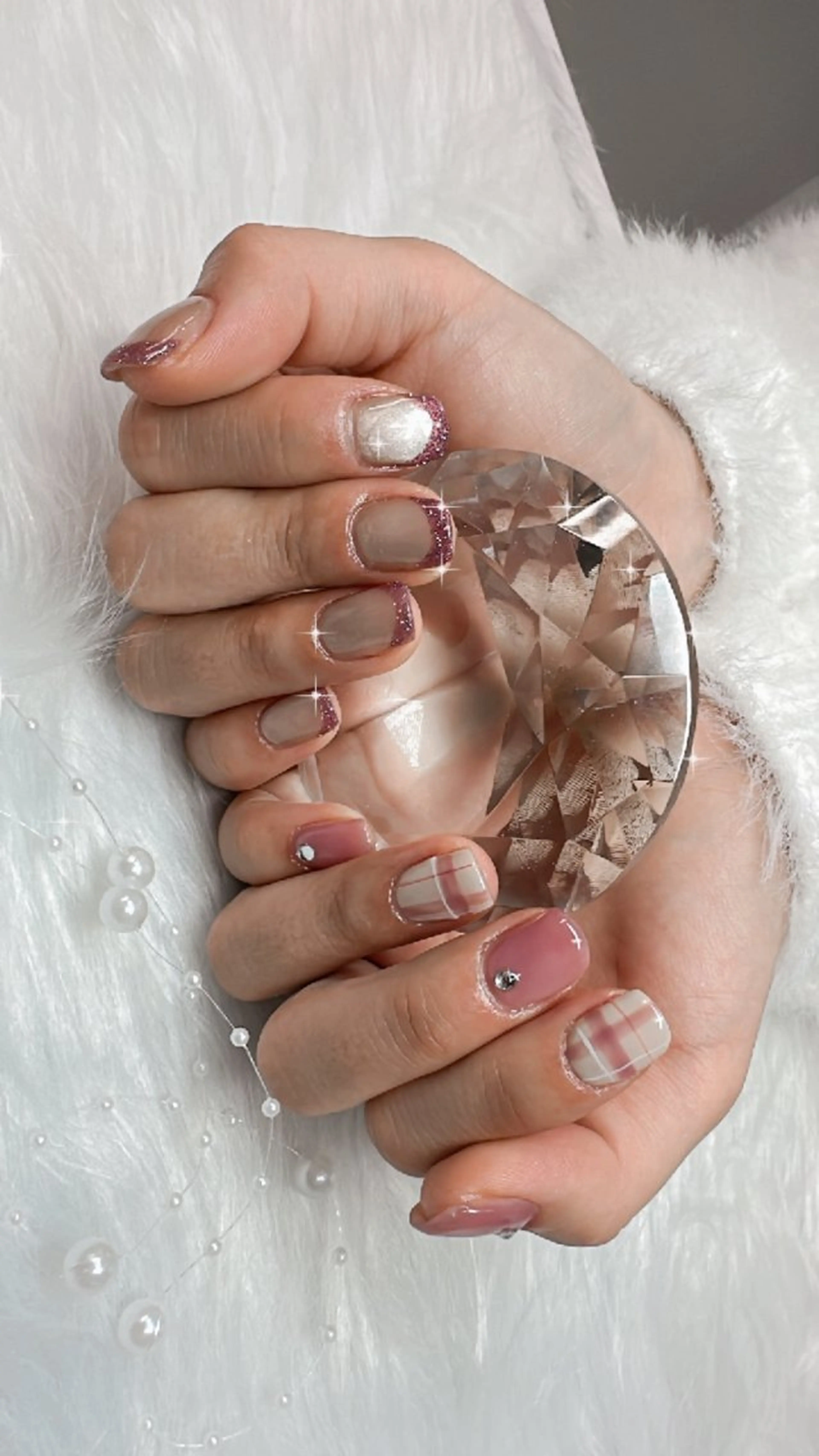 ネイル フラッシュネイル フレンチネイル マグネットネイル 中西 美羽のネイルデザイン