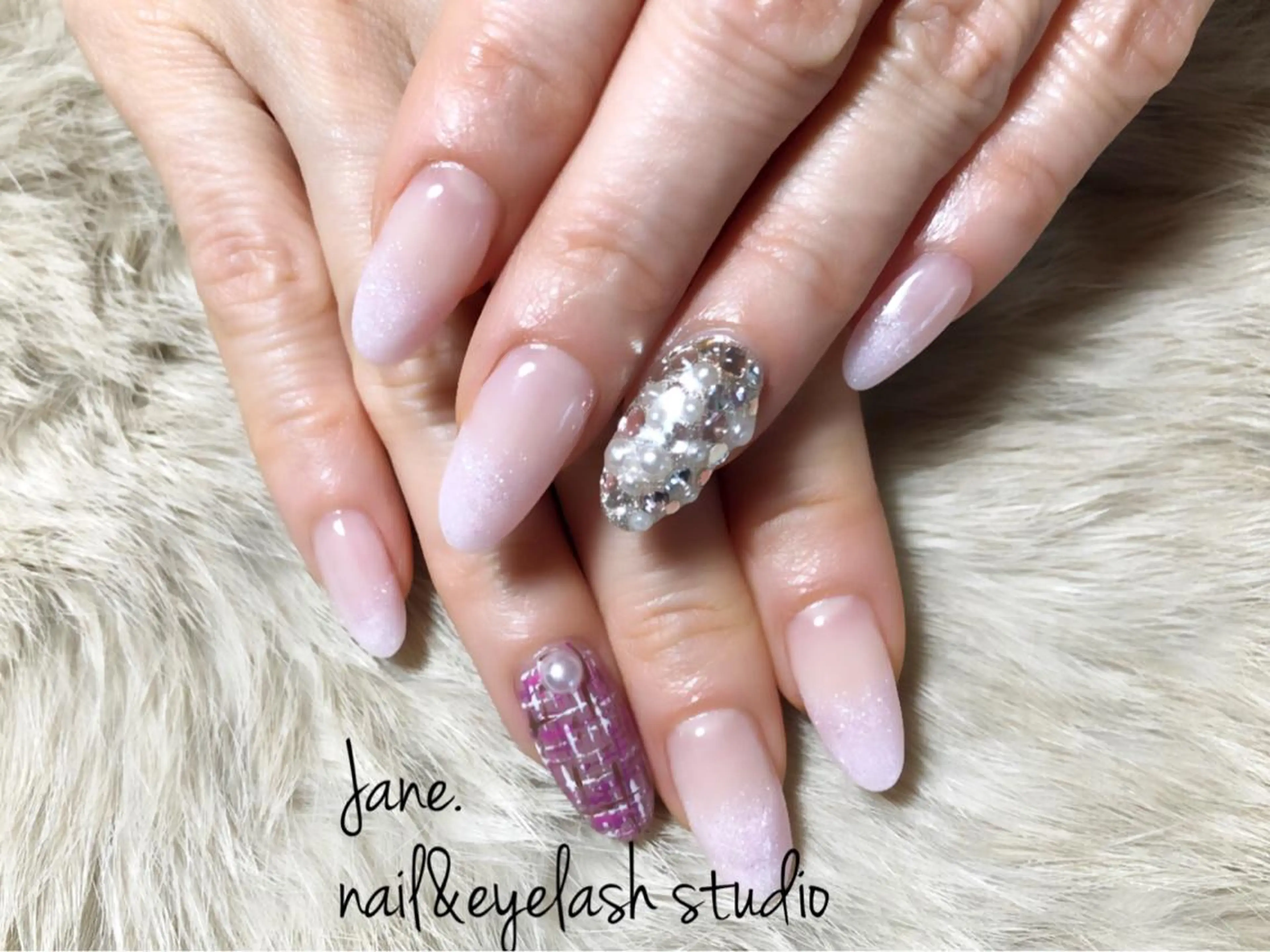 ネイル Yakko pas á pasのネイルデザイン