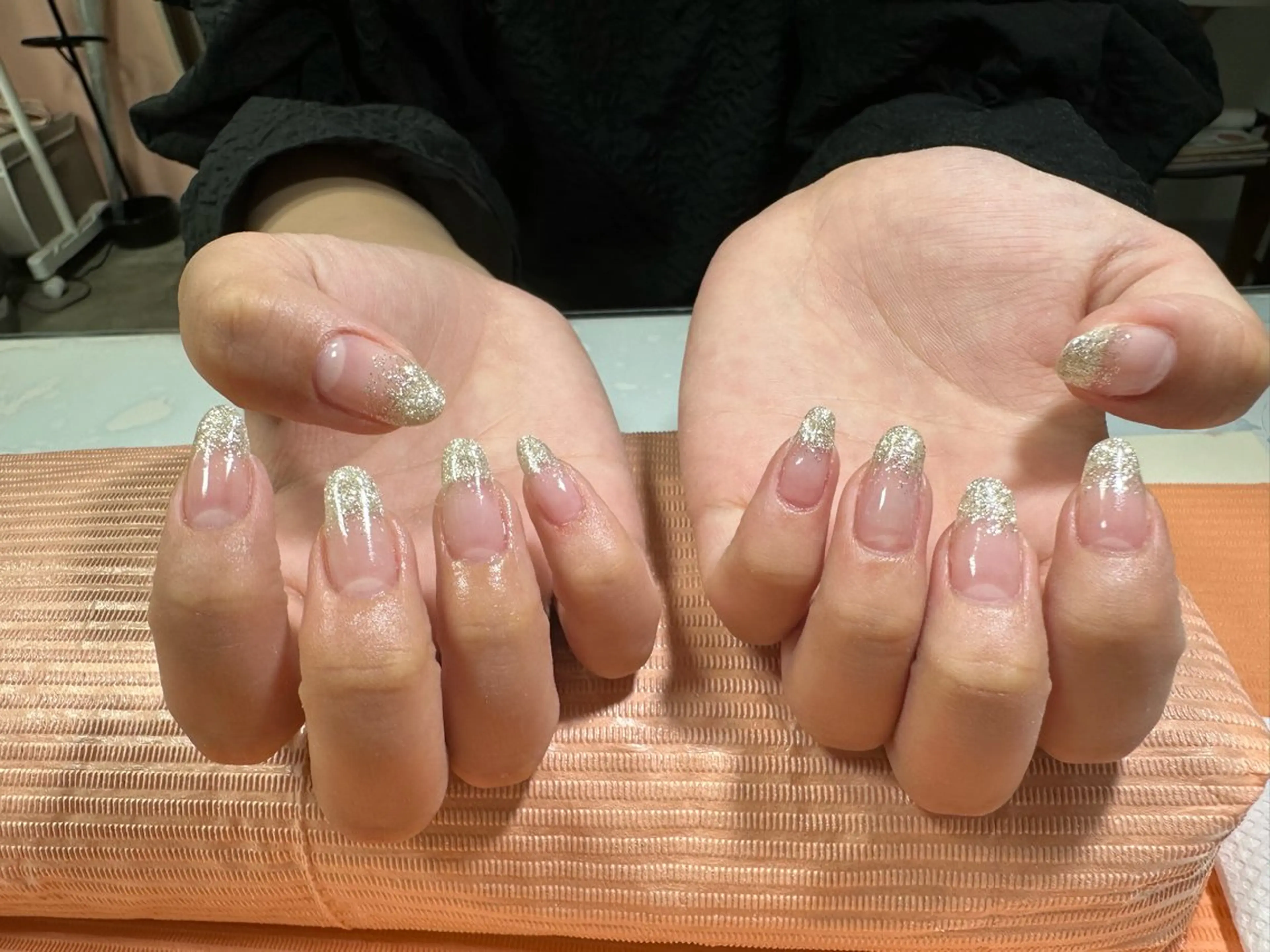 ネイル グラデーション ラメ(グリッター) ラメグラデーション Eyelash＆nail Buena 高円寺店所属・【Jr.ネイリスト】 💜serina💜のネイルデザイン