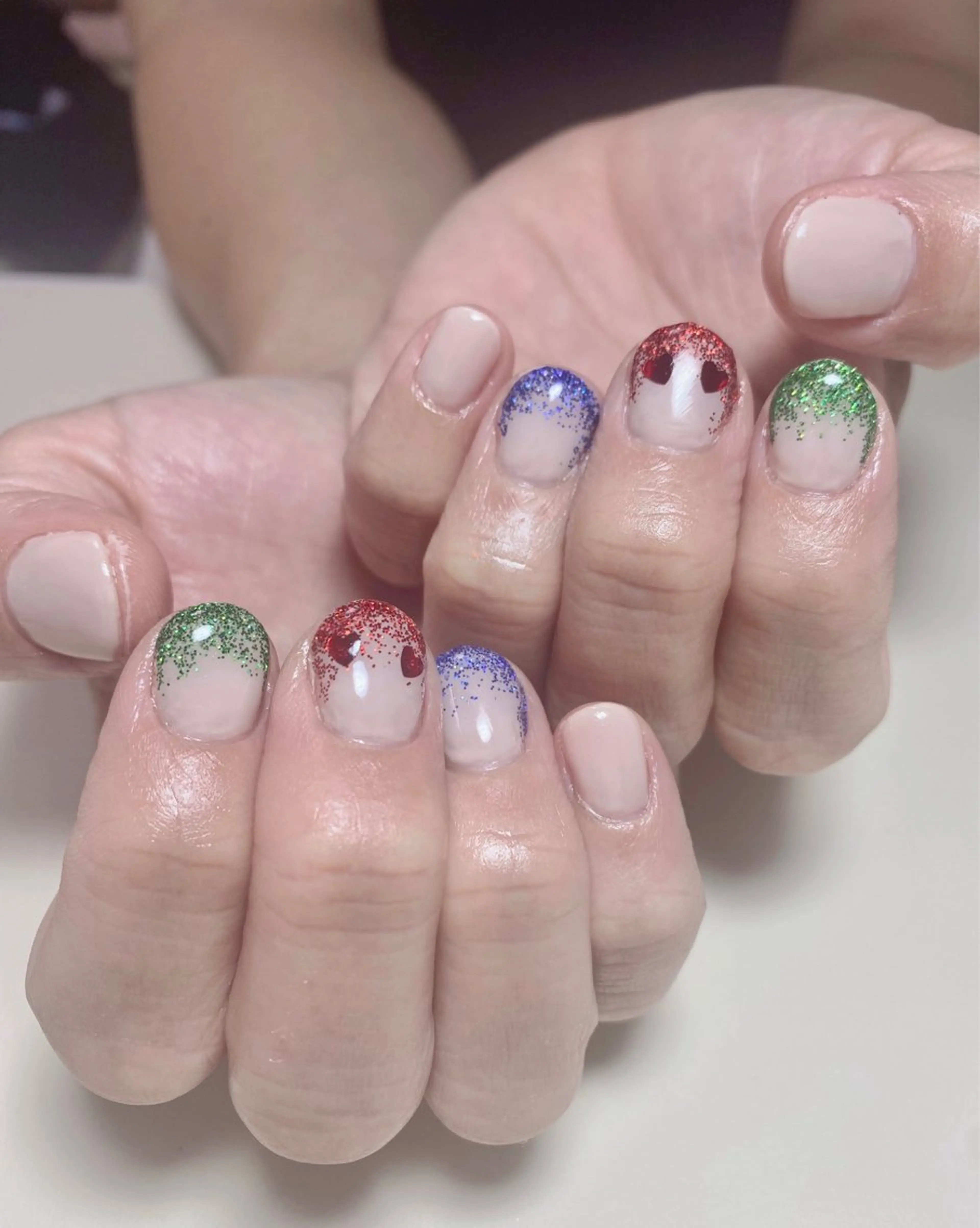 ネイル フレンチネイル ハート ホログラムネイル ラメ(グリッター) ハンドネイル Nail Salon K 🧸美爪育成のネイルデザイン