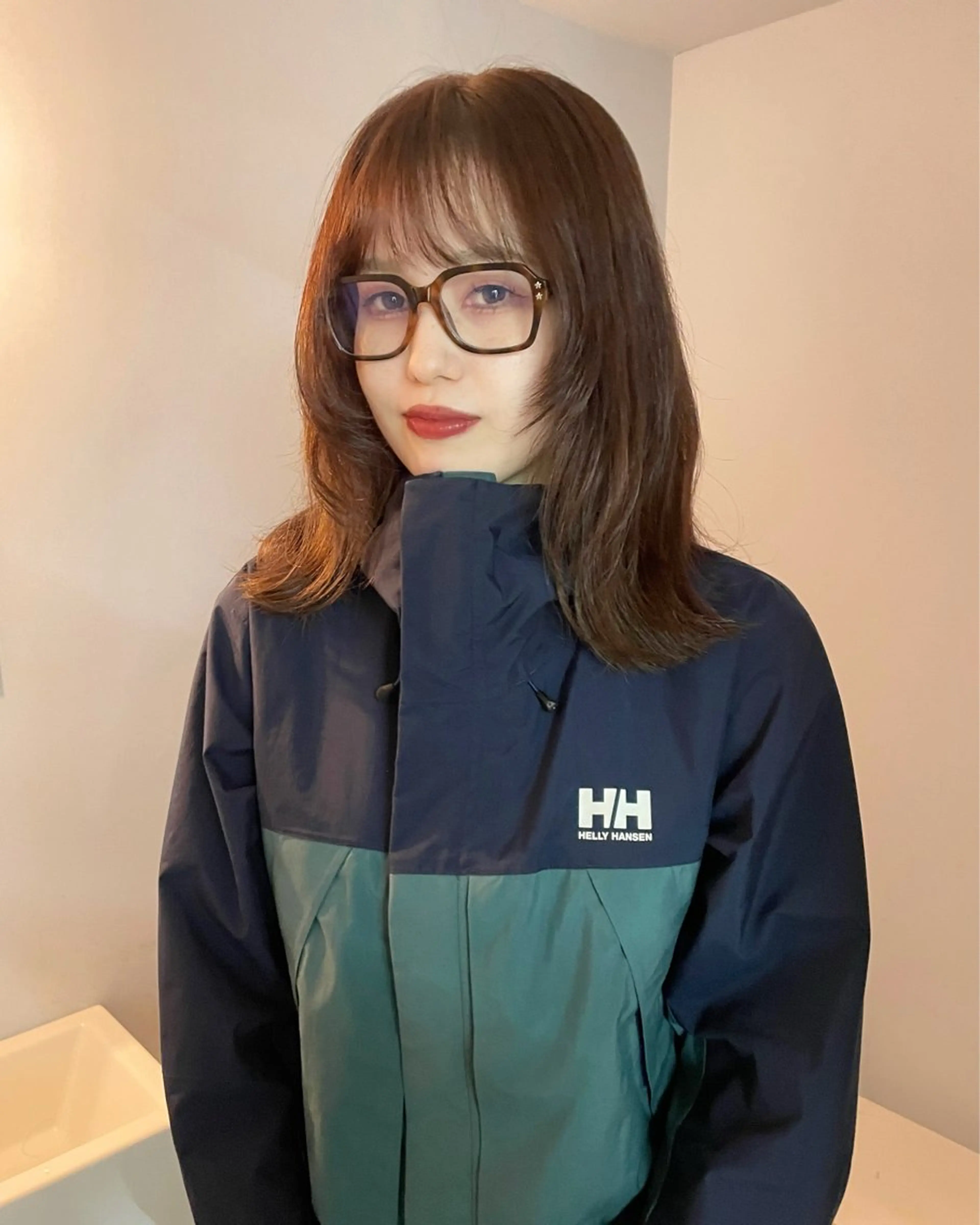 セミロング カラー パーマ セミロングパーマ ストレートパーマ ヘアカラー カットモデル/ ハイトーン/ゆうあのヘアスタイル