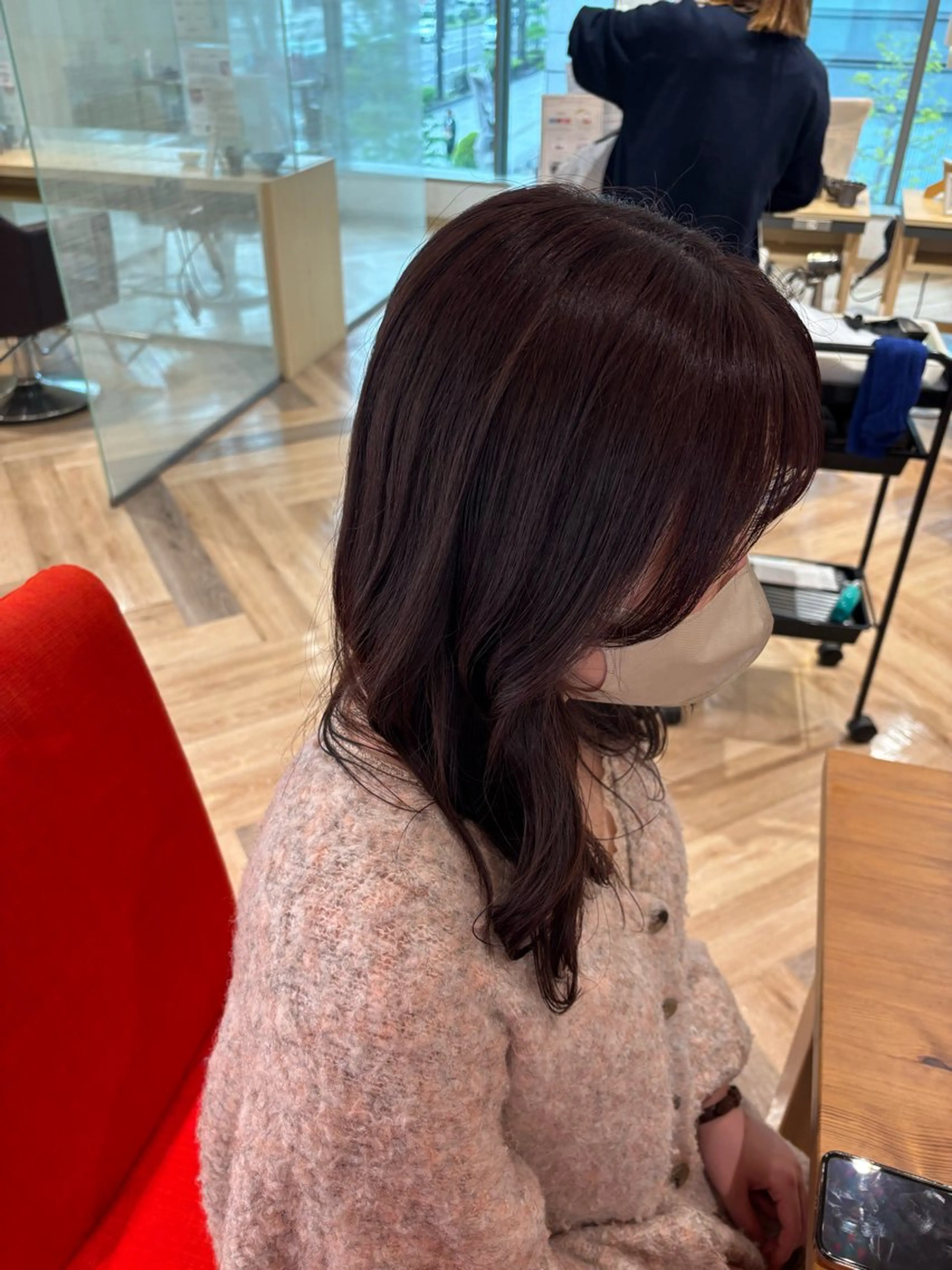 ミディアム カラー ブラウンカラー ピンクカラー ピンクブラウン カット ヘアカラー ゆい/パーマ/レイヤ ー/似合わせカラーのヘアスタイル