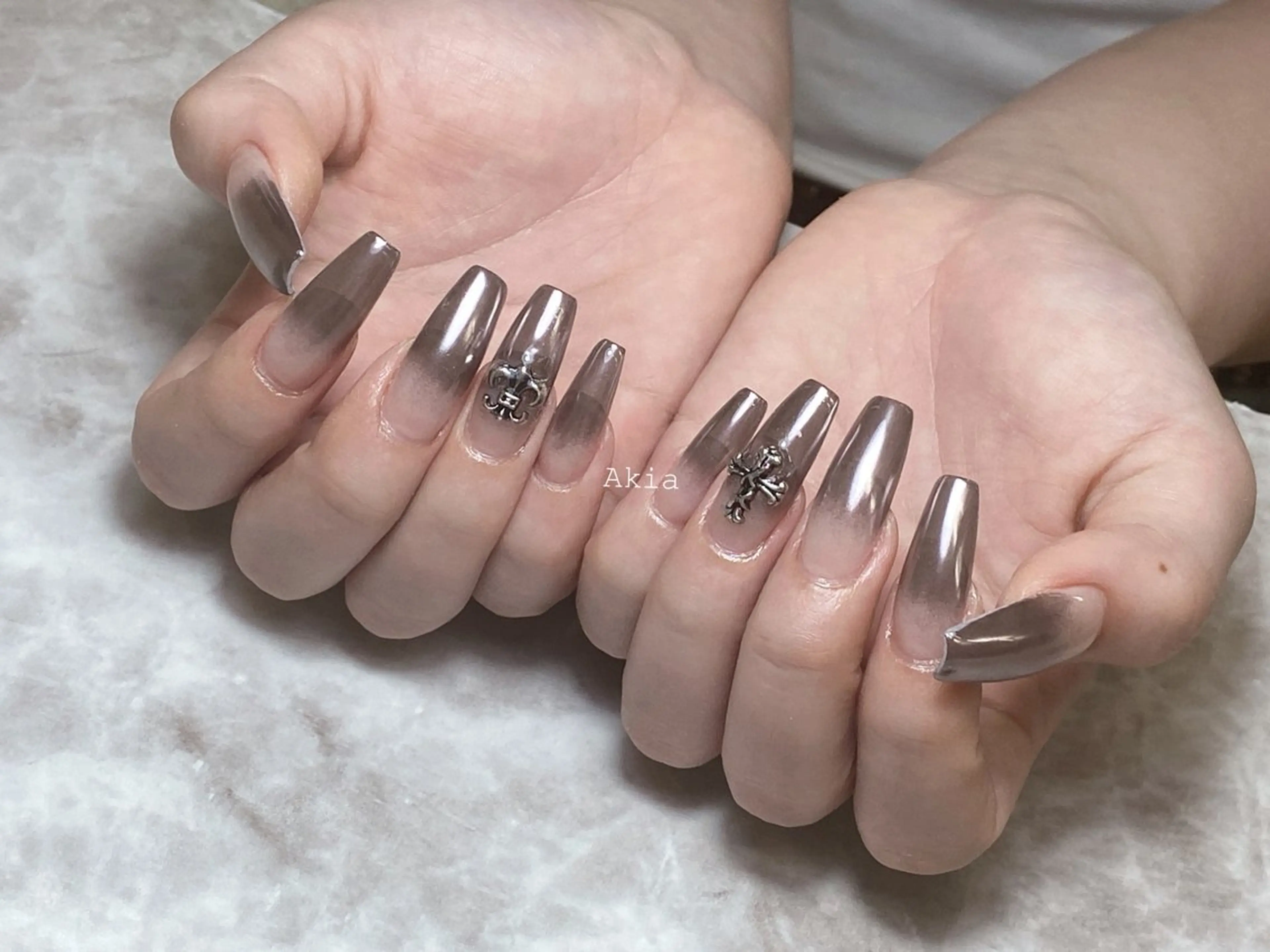 ネイル ハンドネイル ハンドケア 閨匠ビューティサロン 銀座店のネイルデザイン