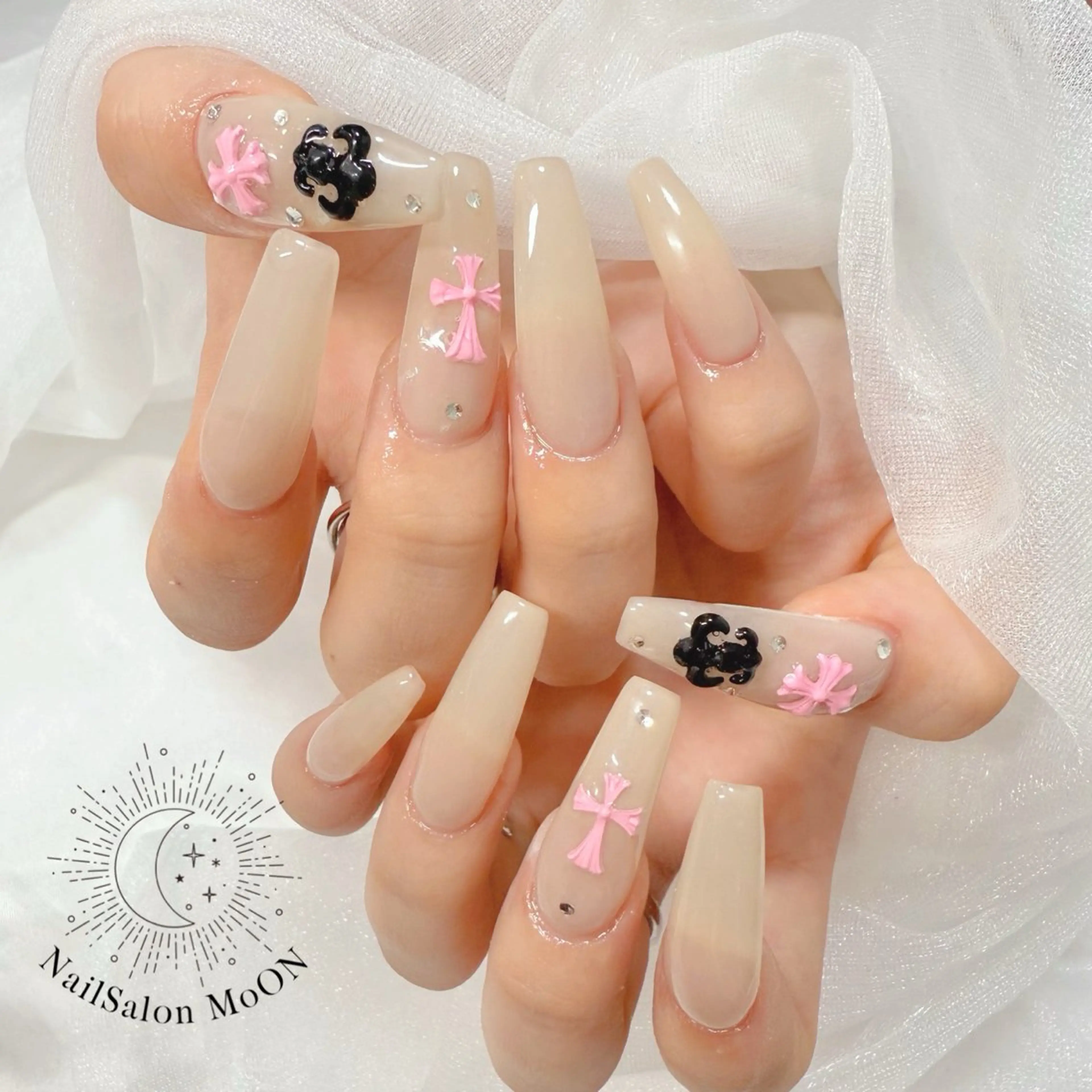 ネイル ハンドネイル ハンドケア MoON...❤︎ MeGuのネイルデザイン