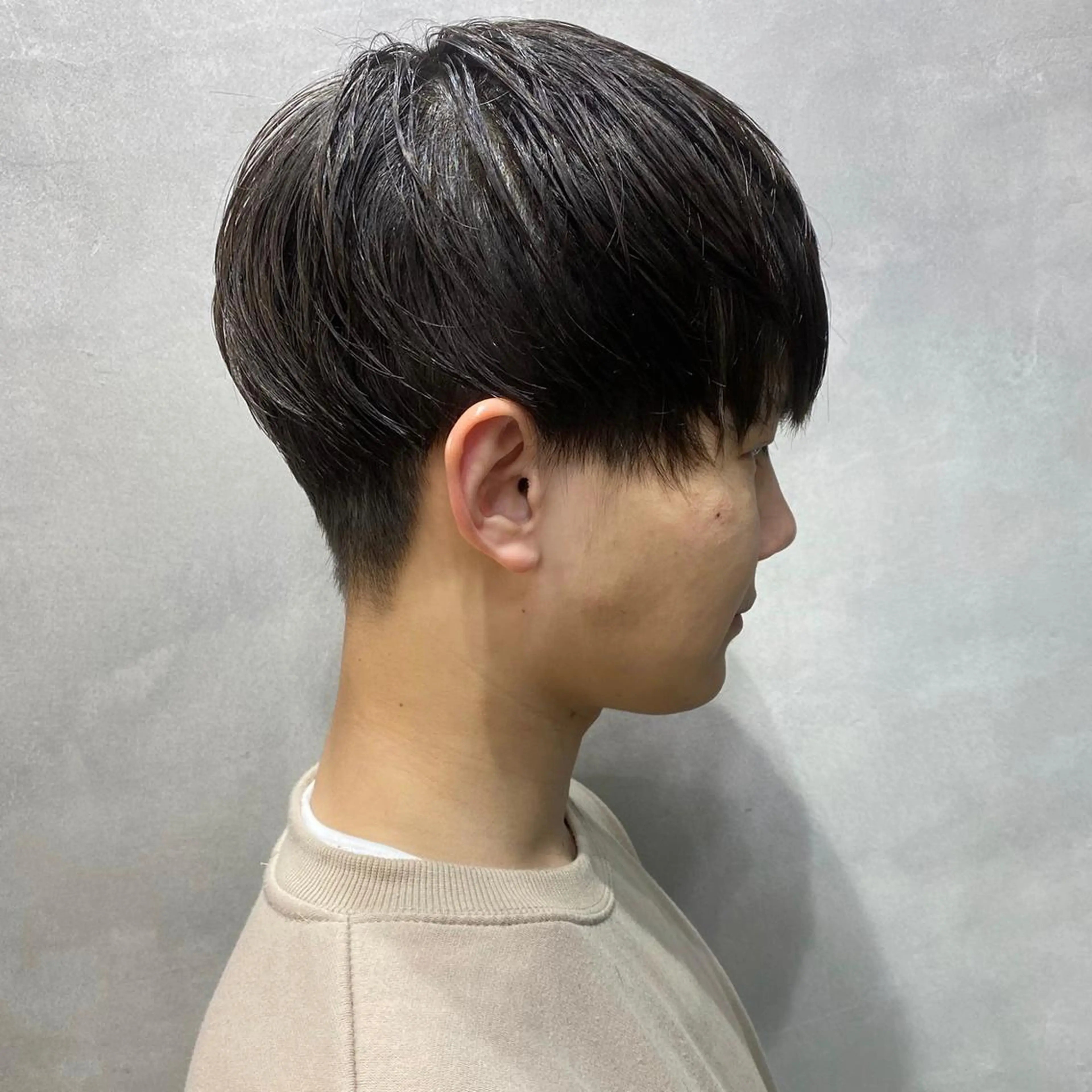 ショート カラー メンズ ショートボブ シールエクステ メンズバレイヤージュ メンズハイライト メンズ韓国風 LAVENDIA Azabu所属・LAVENDIA 初音のヘアスタイル