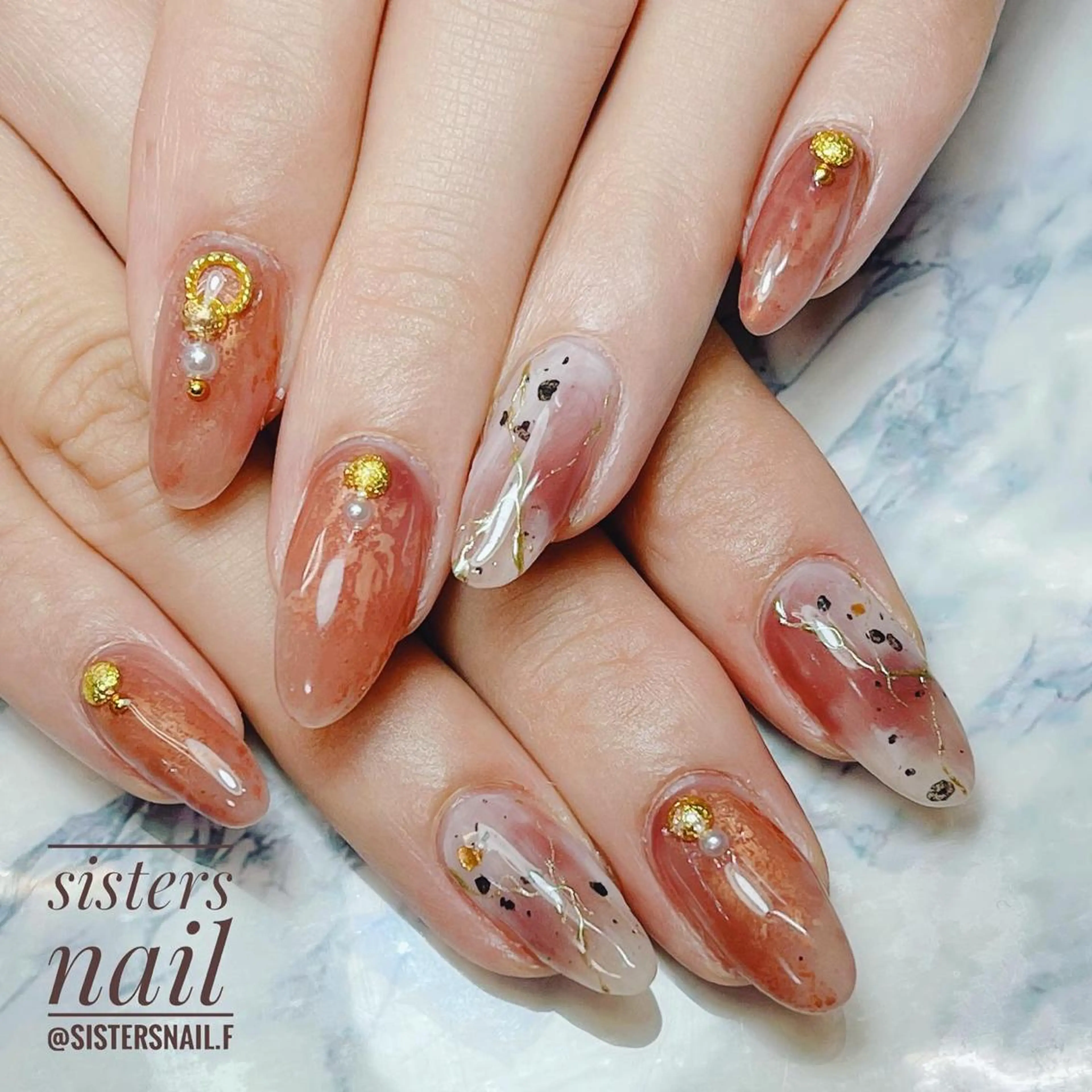 ネイル アートネイル ニュアンスネイル オフィスネイル スカルプネイル ハンドネイル ハンドケア sisters nail.fのネイルデザイン