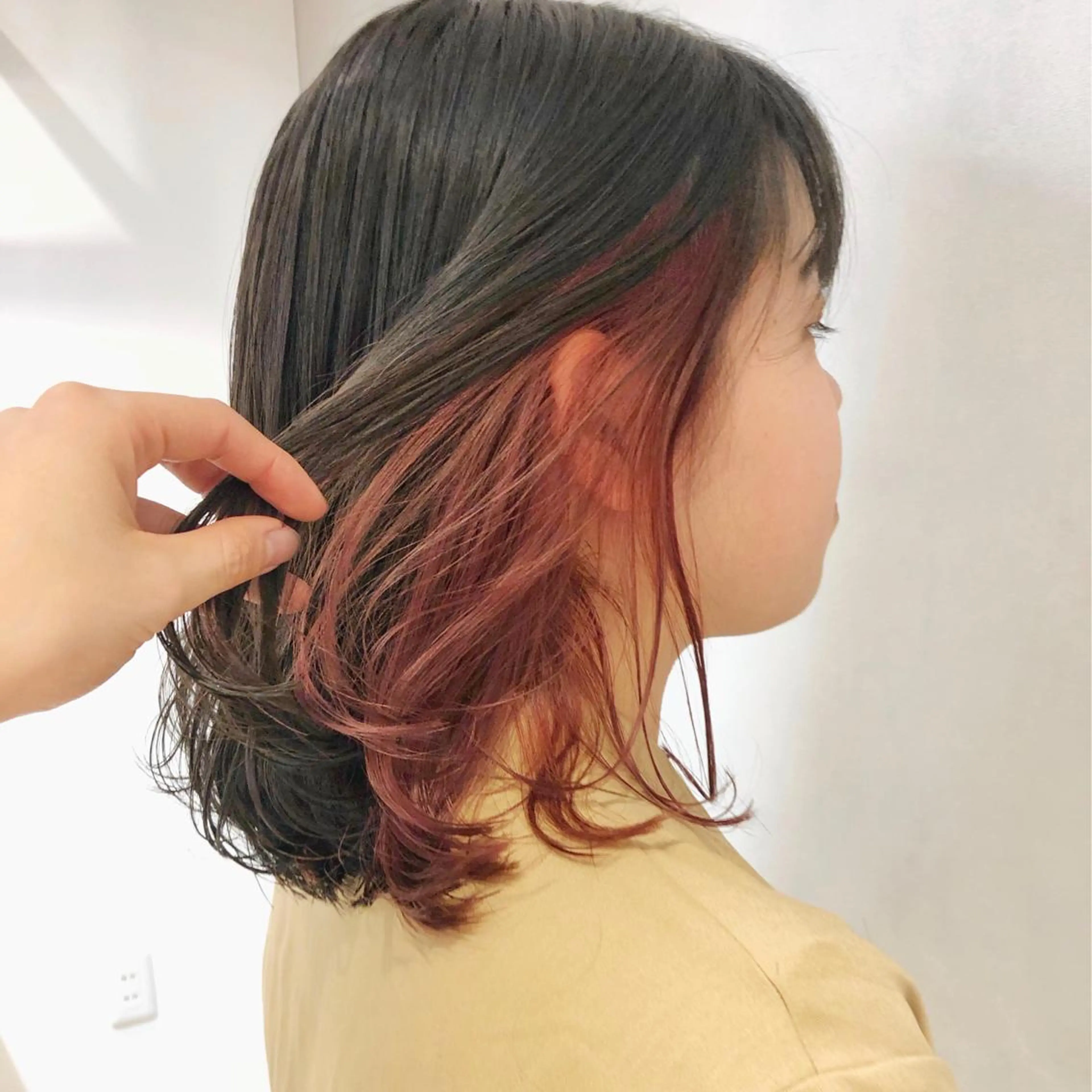 ショート カラー ブリーチ レッドカラー cofy by melt所属・🍎みついじゅん🍏 ボブ指名No.1のヘアスタイル