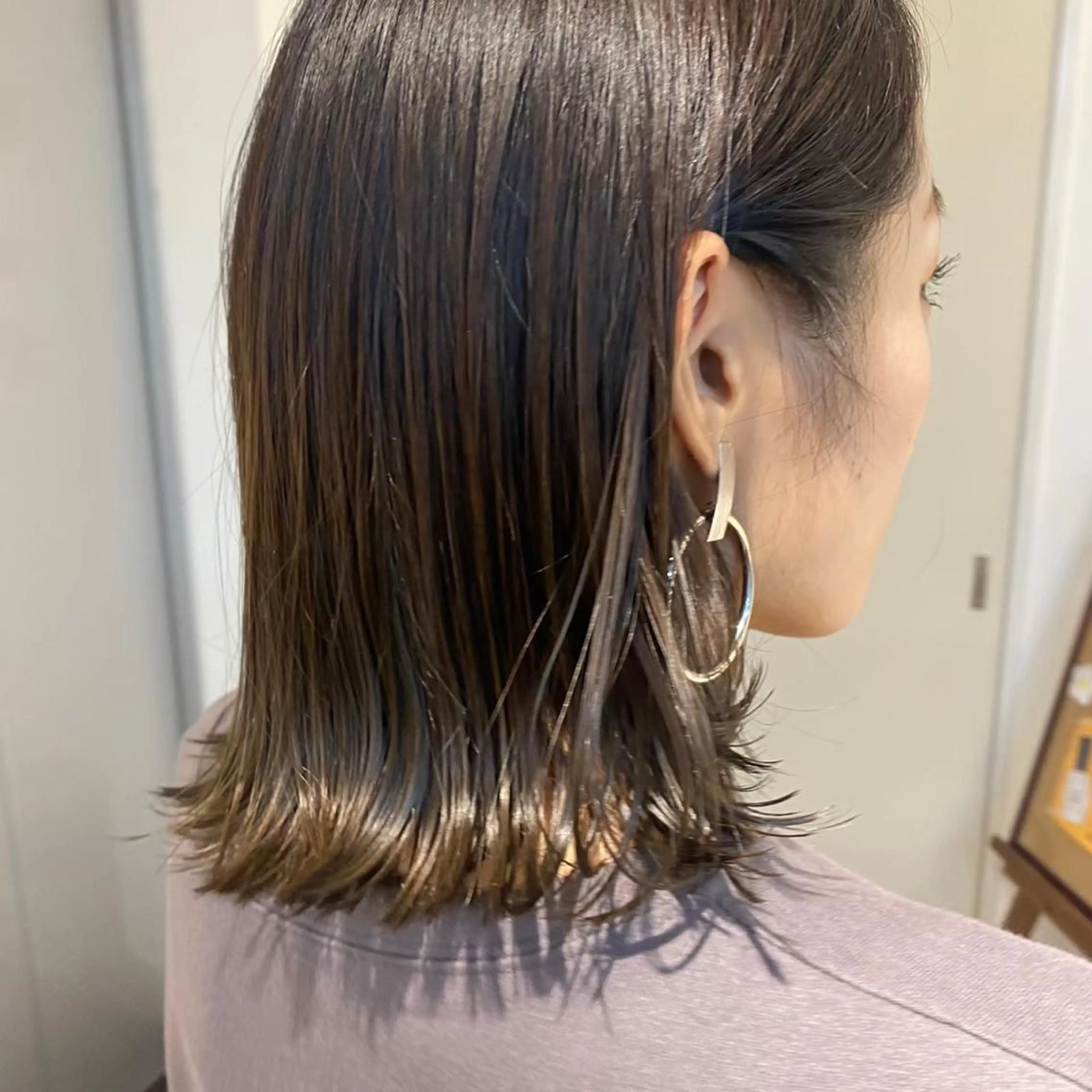 ミディアム カラー 山本 帆乃果のヘアスタイル