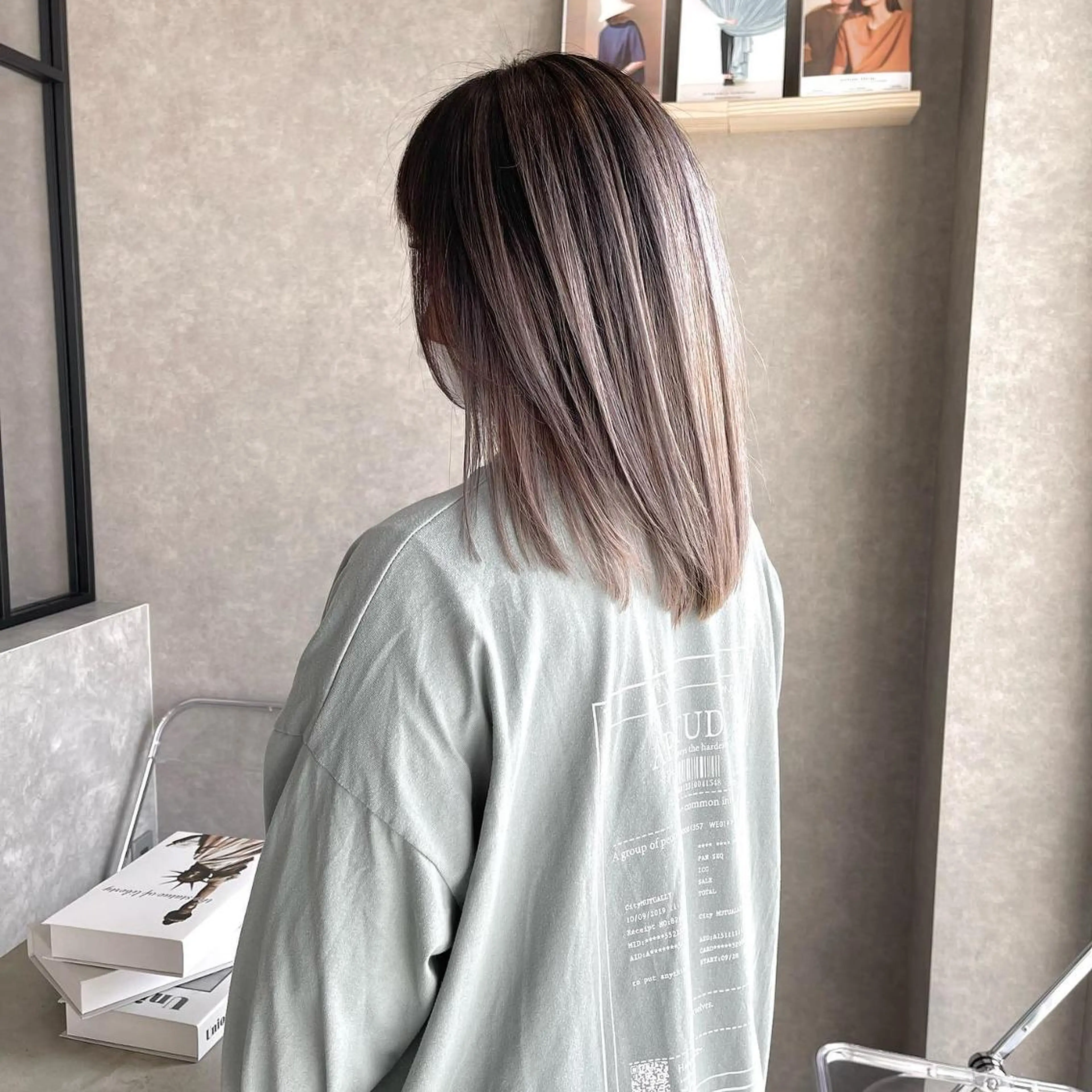 ミディアム mood tatemachiのヘアスタイル