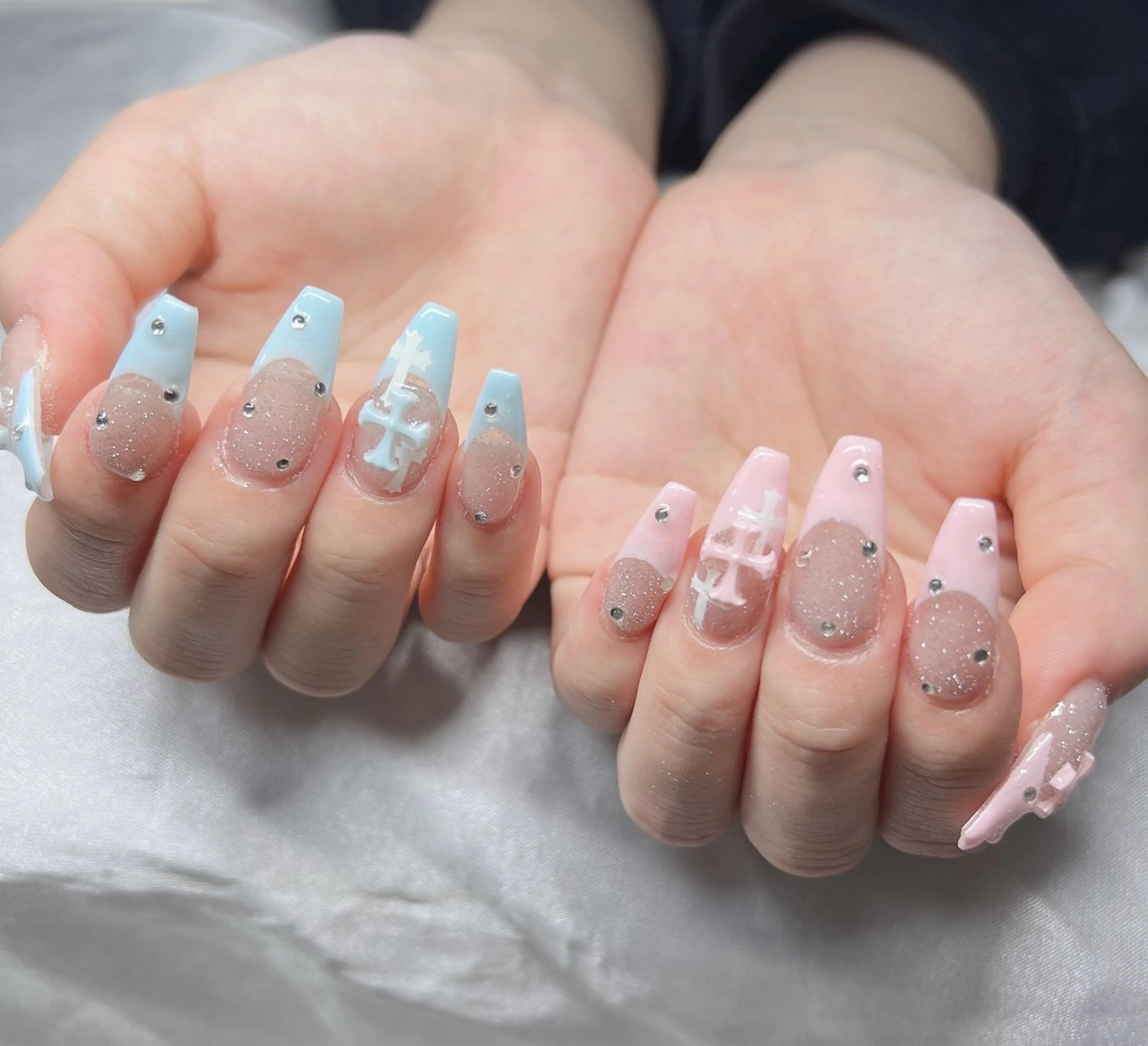 ネイル 長さ出し グラデーション 卒業式 キラキラネイル マグネットネイル ハンドネイル Lee Nailsのネイルデザイン