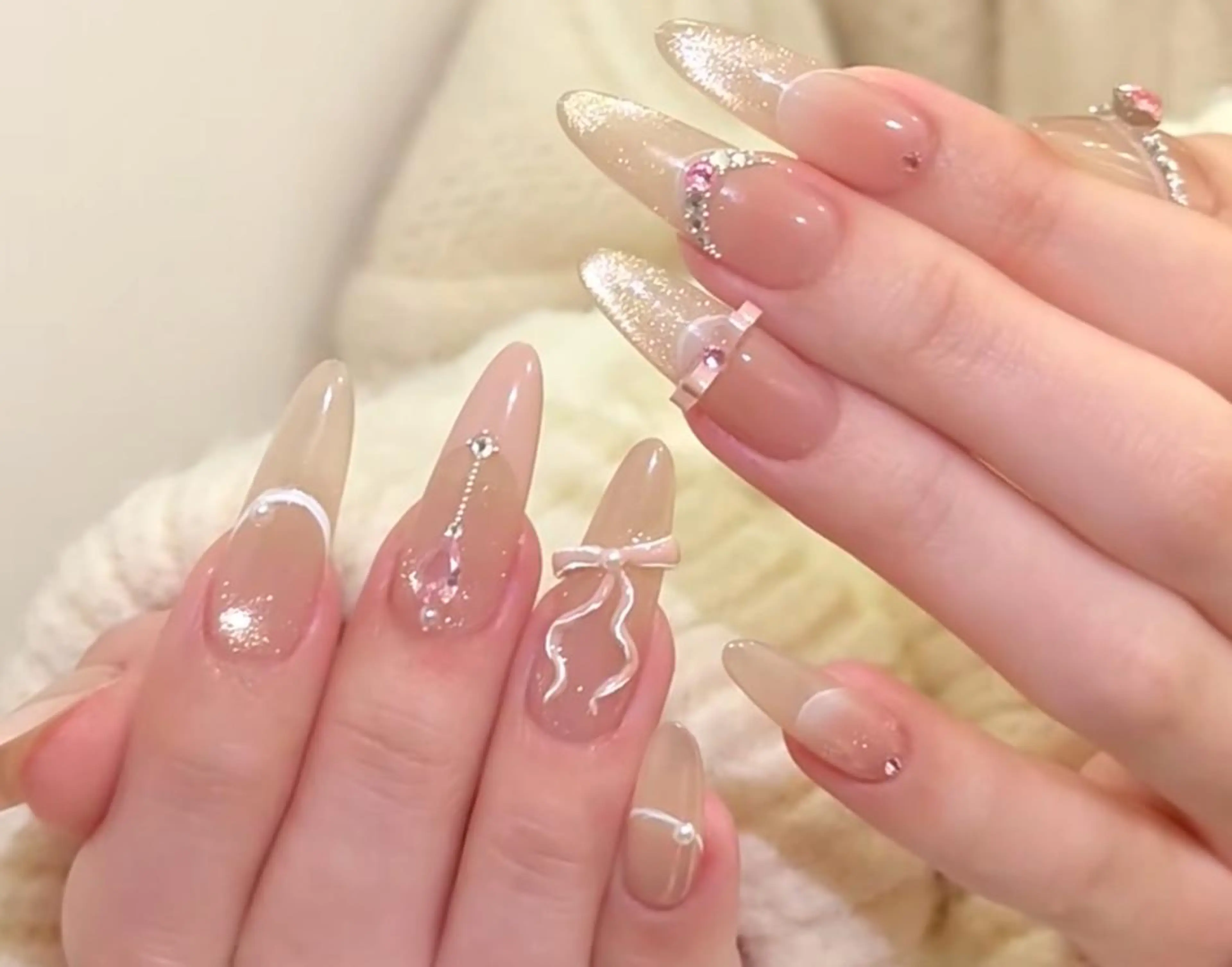 ネイル ハンドネイル 🎀 Ayaka_nailのネイルデザイン